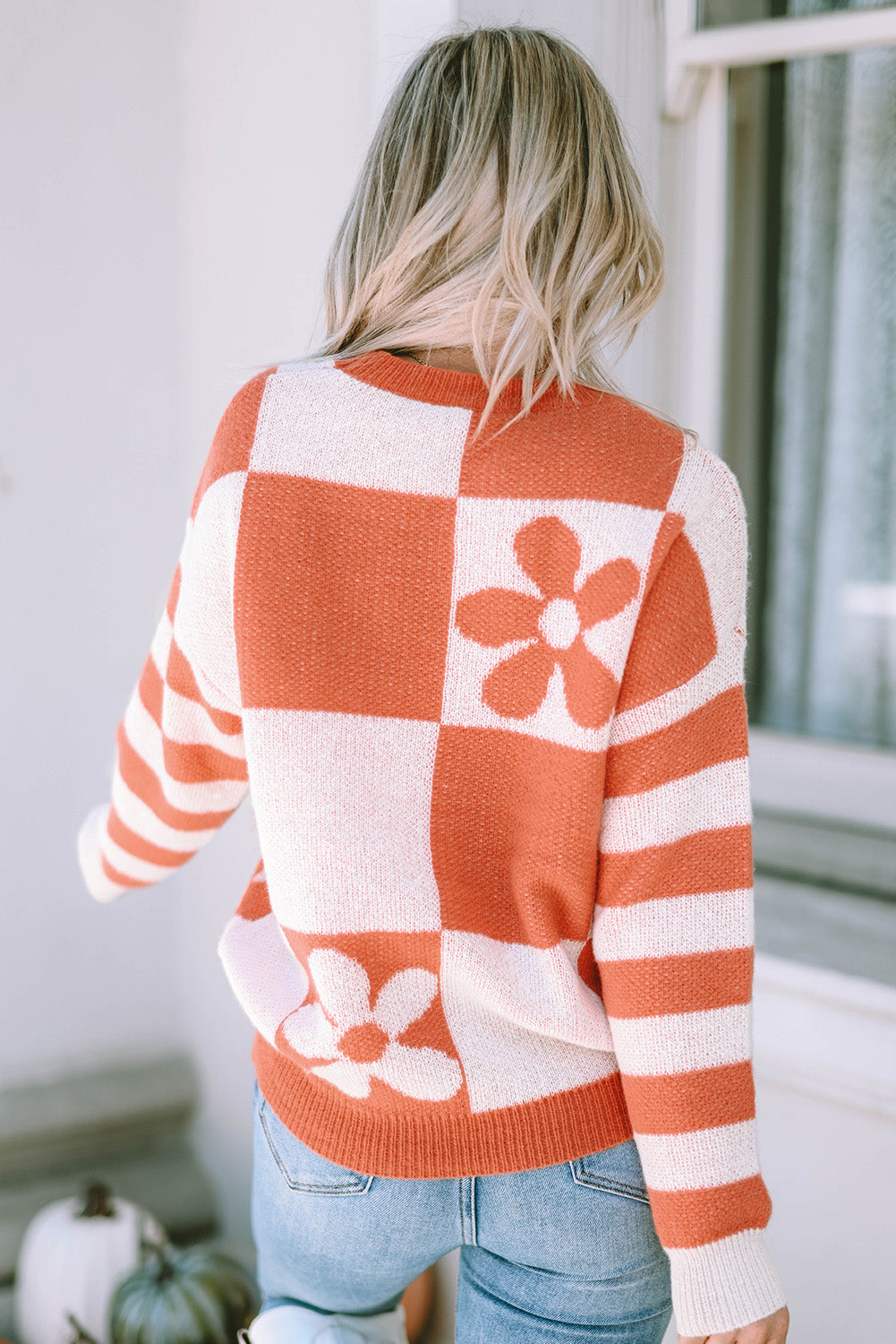 Brown Checkered Floral Print Striped Sleeve Sweater eAura