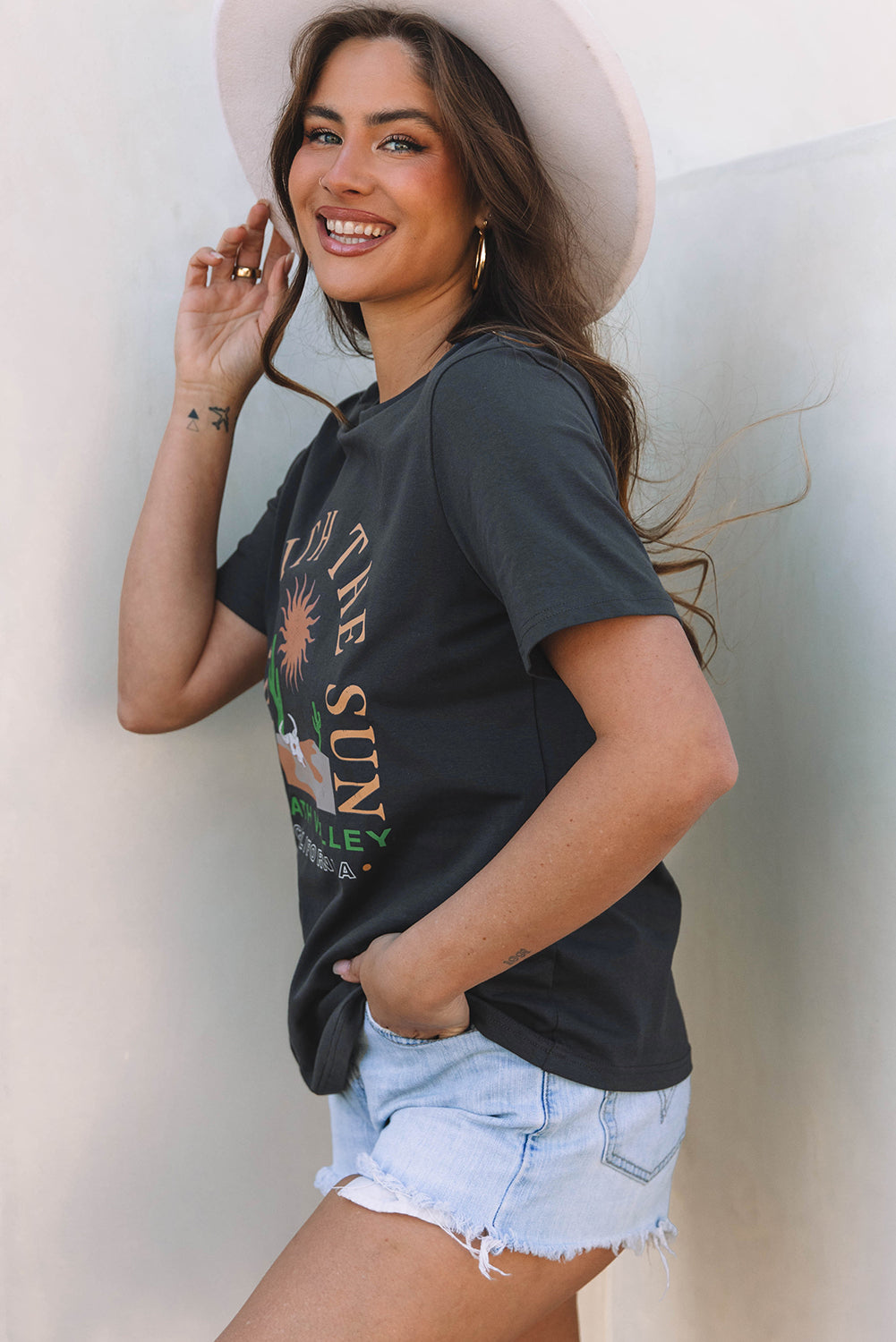 Dark Grey RISE WITH THE SUN Western Fashion Graphic Tee eAura