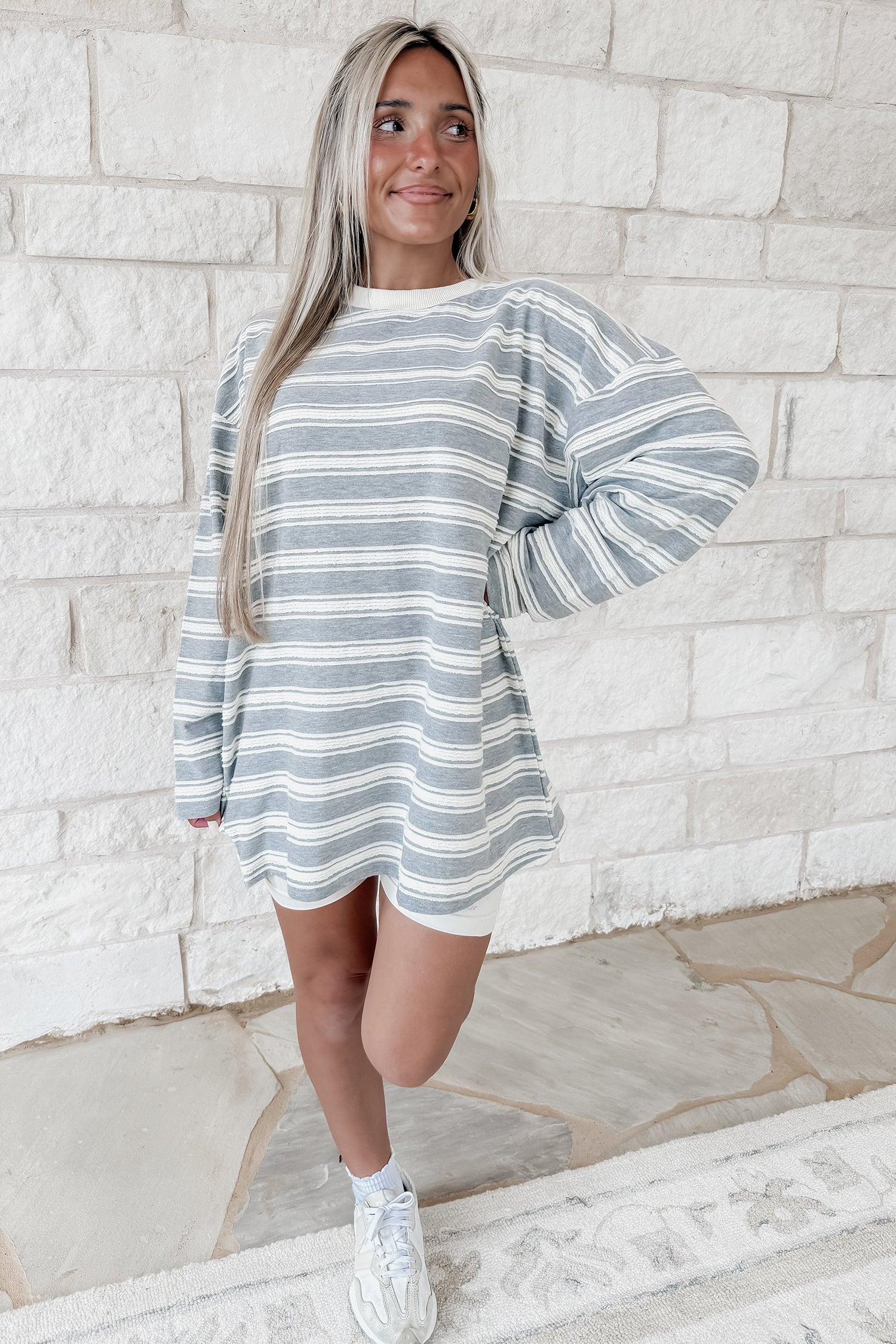 Long Sleeve Round Neck Tunic Top – Gray Stripe