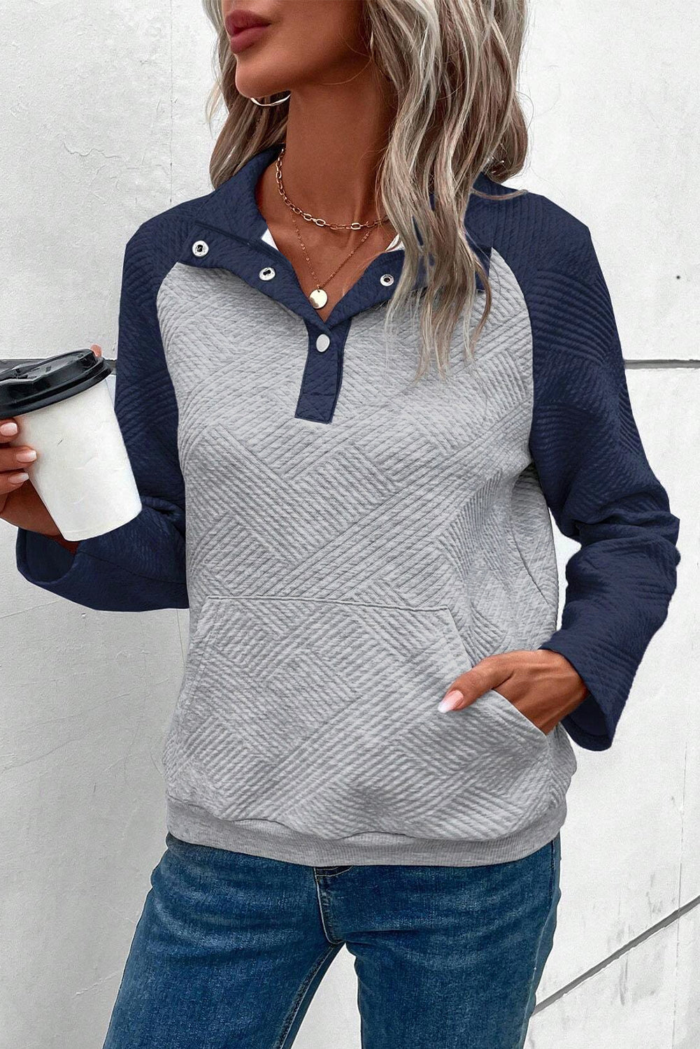 Grey Textured Contrast Splicing Raglan Sleeve Top eAura