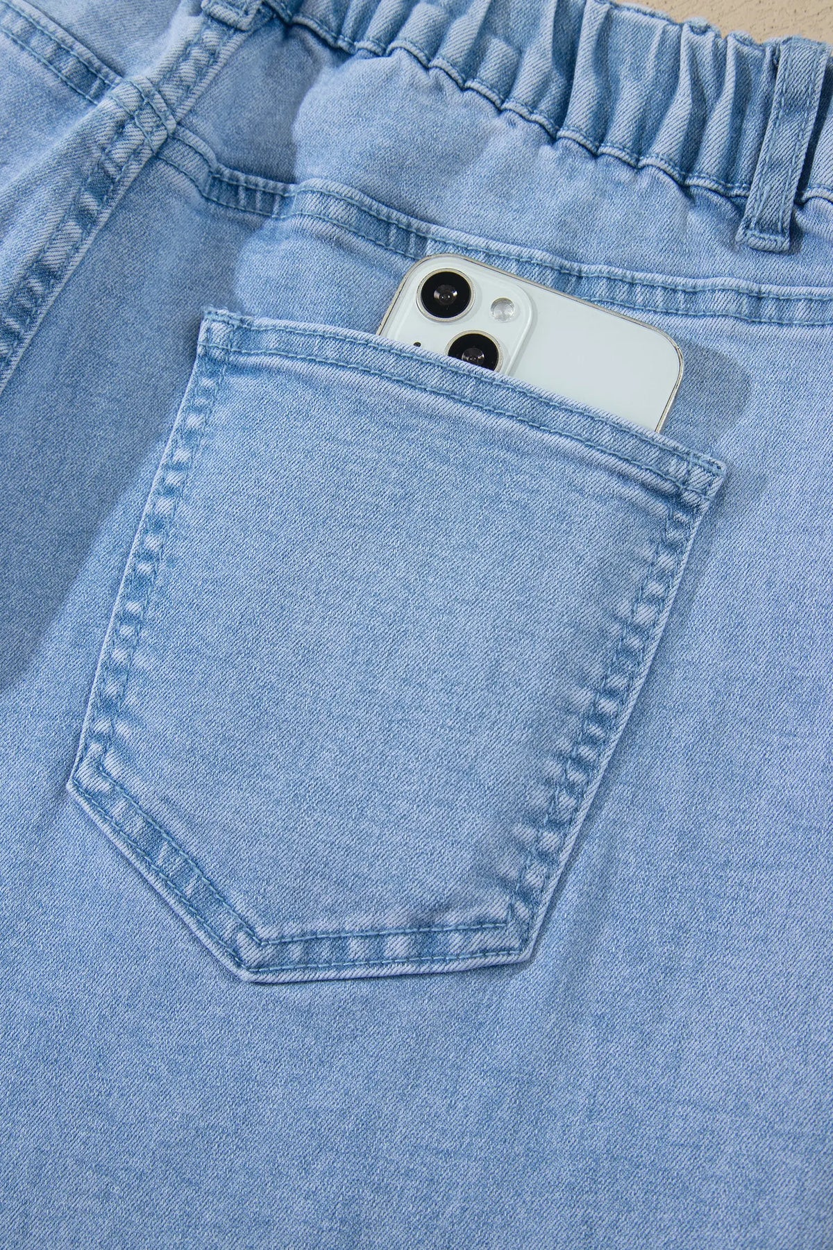 Solid Colour Square Patch Pocket Ankle-length Barrel Jeans – Beau Blue
