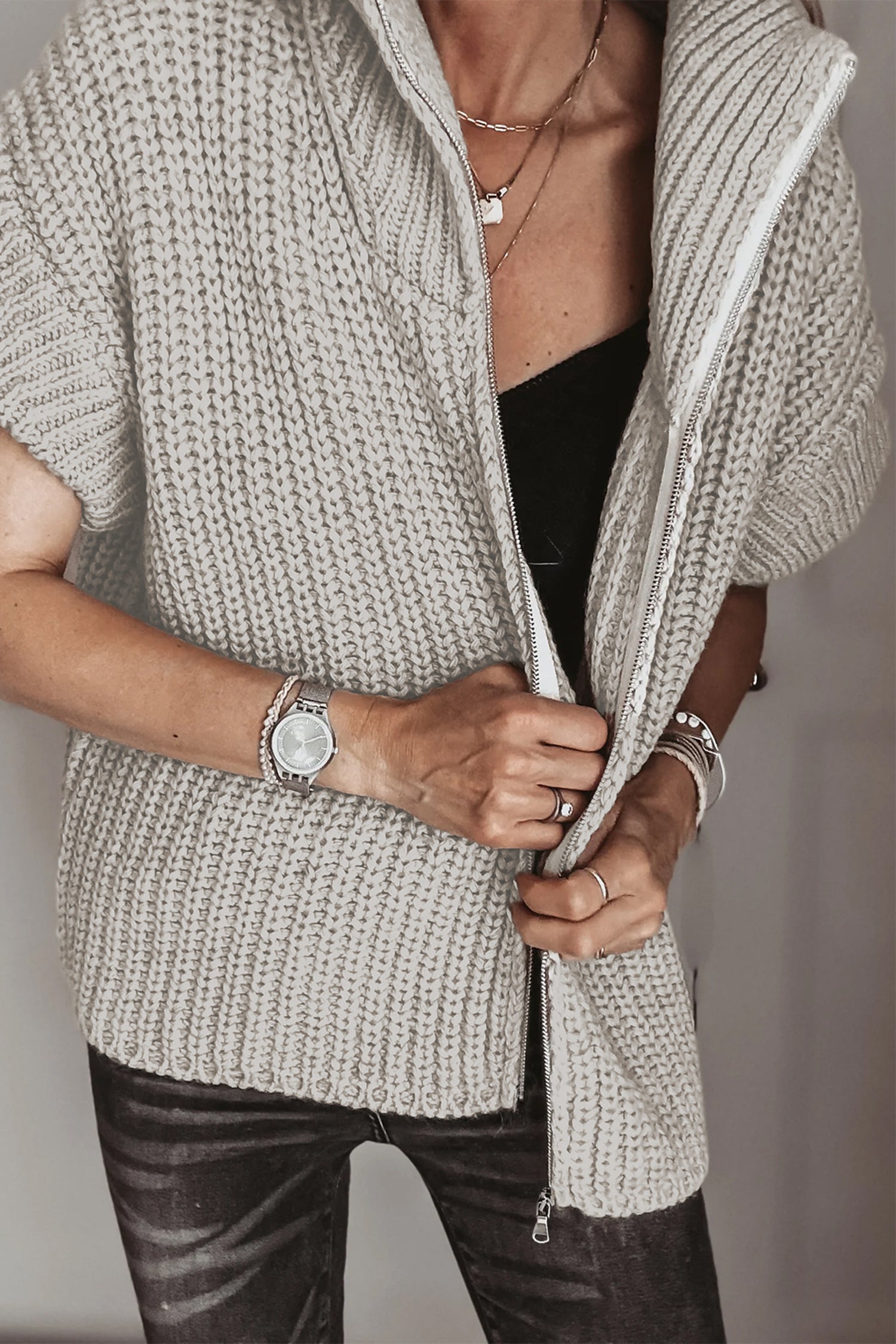 Jet Stream Solid Color Short Sleeve Zipper Knit High Neck Sweater – Cream