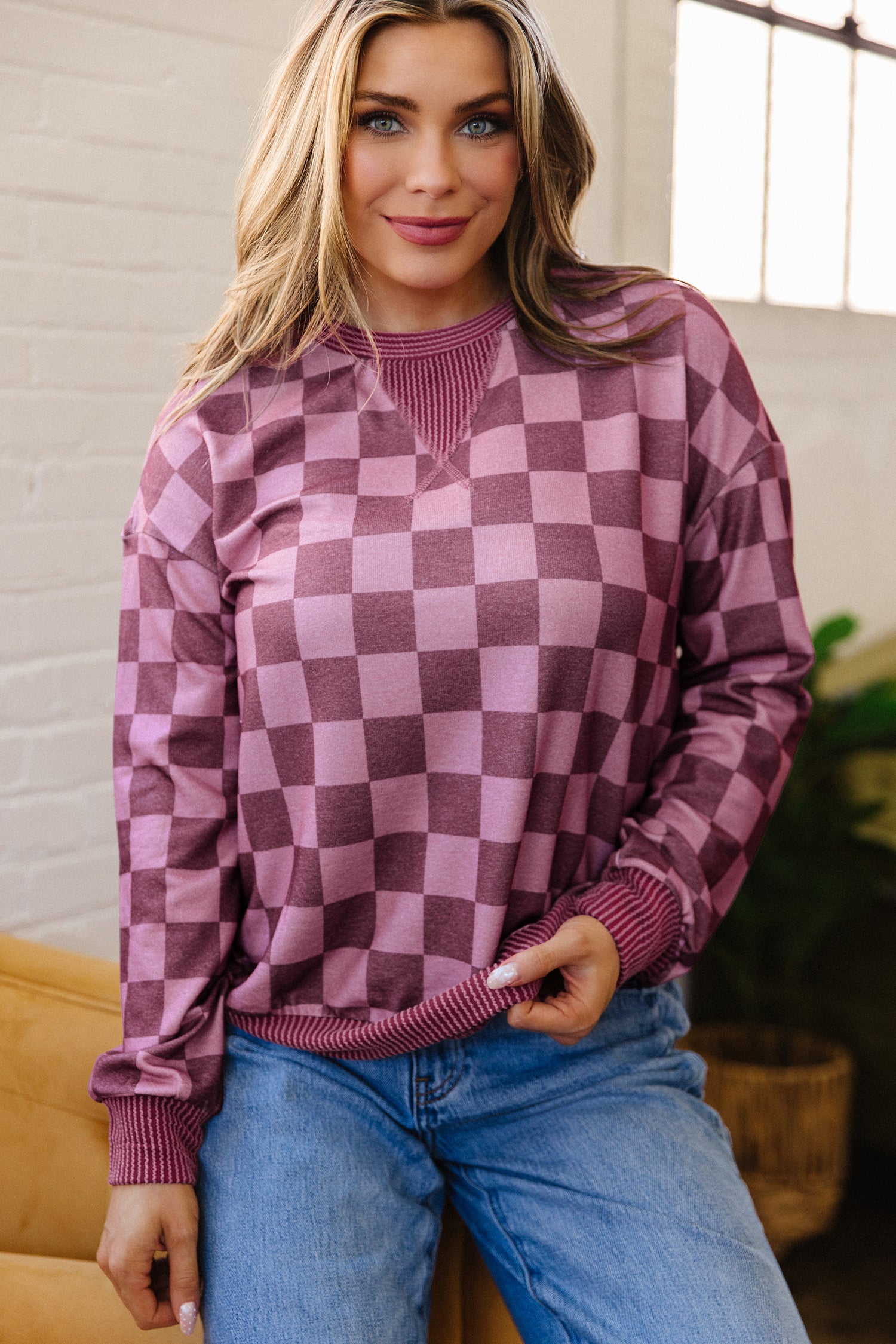 Ribbed Trim Checkered Print Long Sleeve Pullover Top – Red