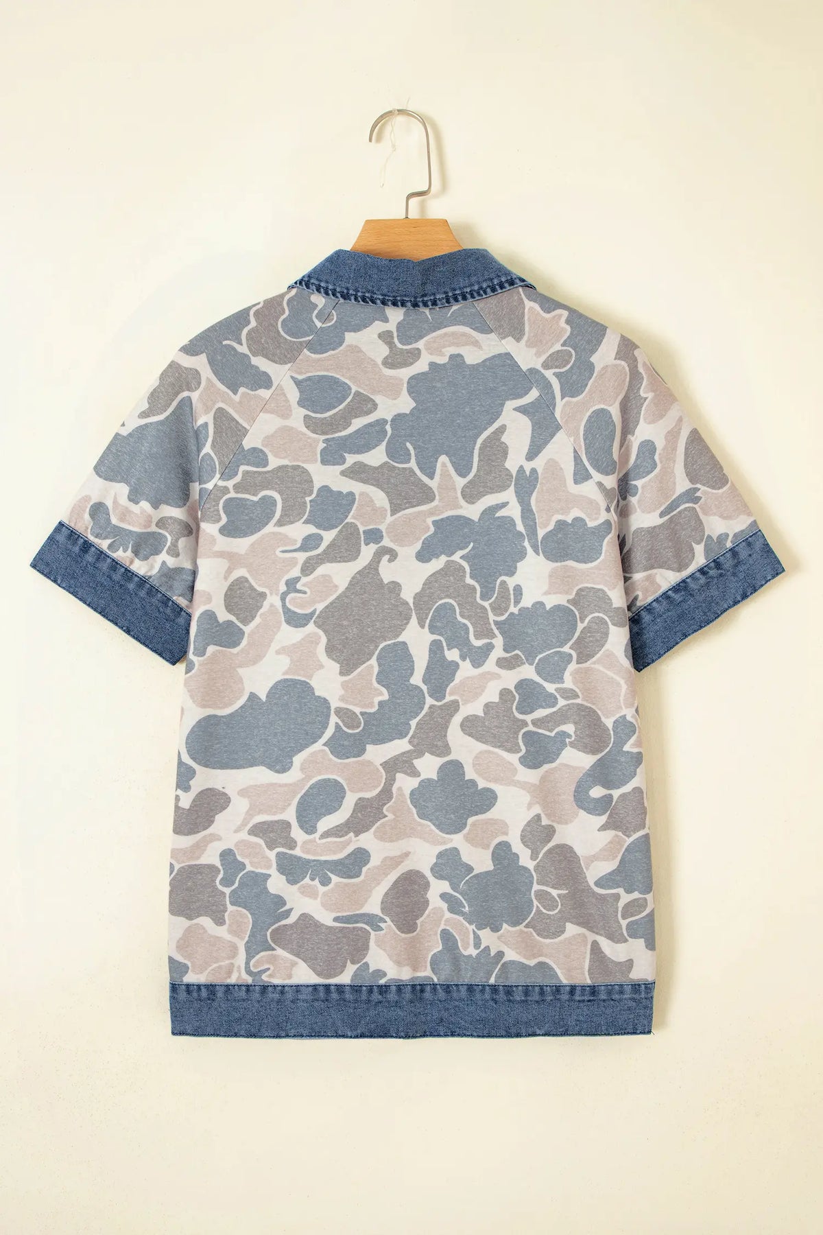 Camouflage Print Denim Patchwork Polo Collar Tee – Multicolour