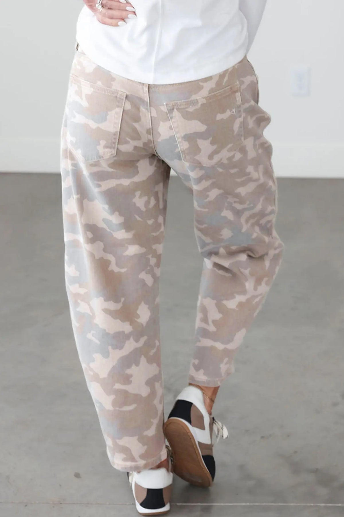 Jeans Ankle-Length Harem Fit with Camouflage Print and Rivet Pocket Detail