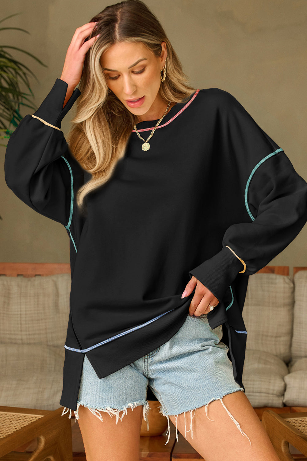 Black Contrast Stitching Split Baggy Sweatshirt eAura
