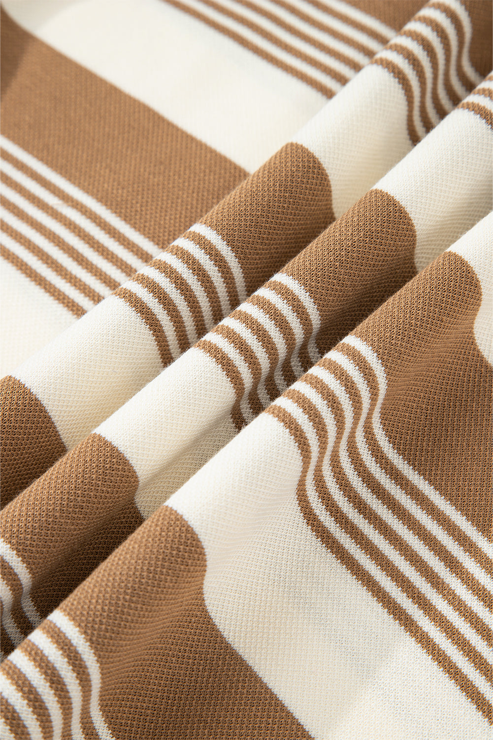 Stripe Zip Collar Sweatshirt - eAura