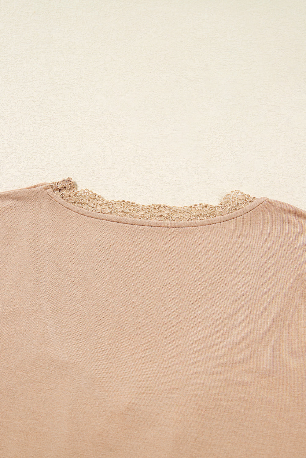 Lace-trimmed Sweetheart Neckline Ruched Detail Long Sleeve T-shirt eAura
