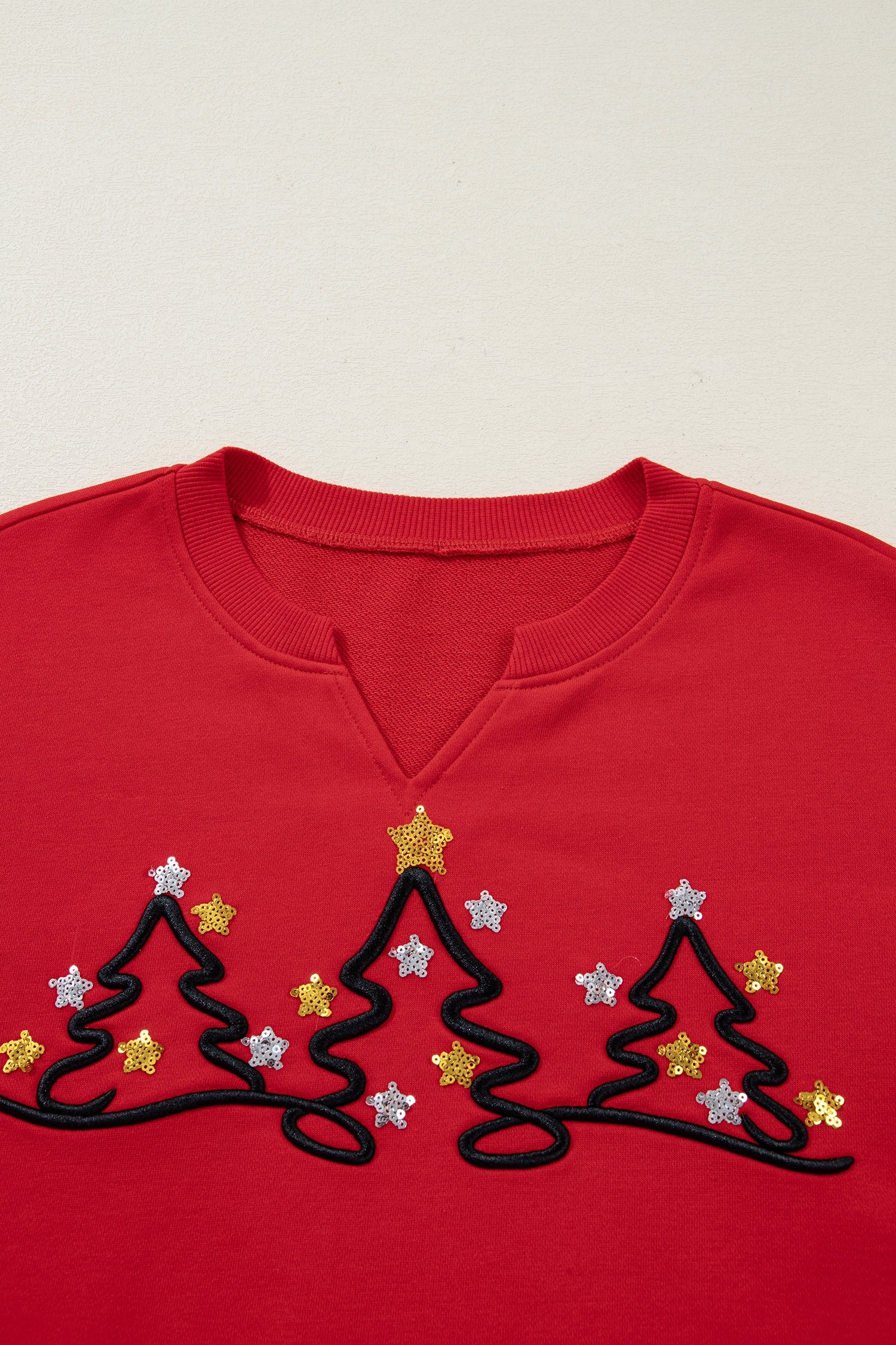 Red Christmas Tree Embroidered Notched Neck Cropped Sweatshirt - eAura