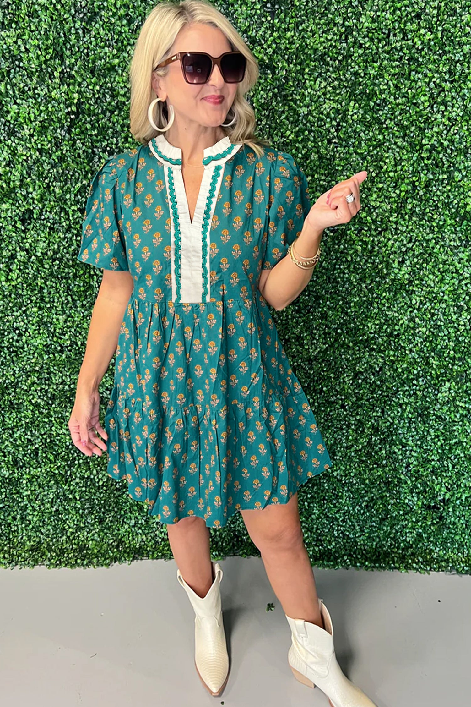 Green Contrast Trim V-Neck Short Sleeve Floral Dress