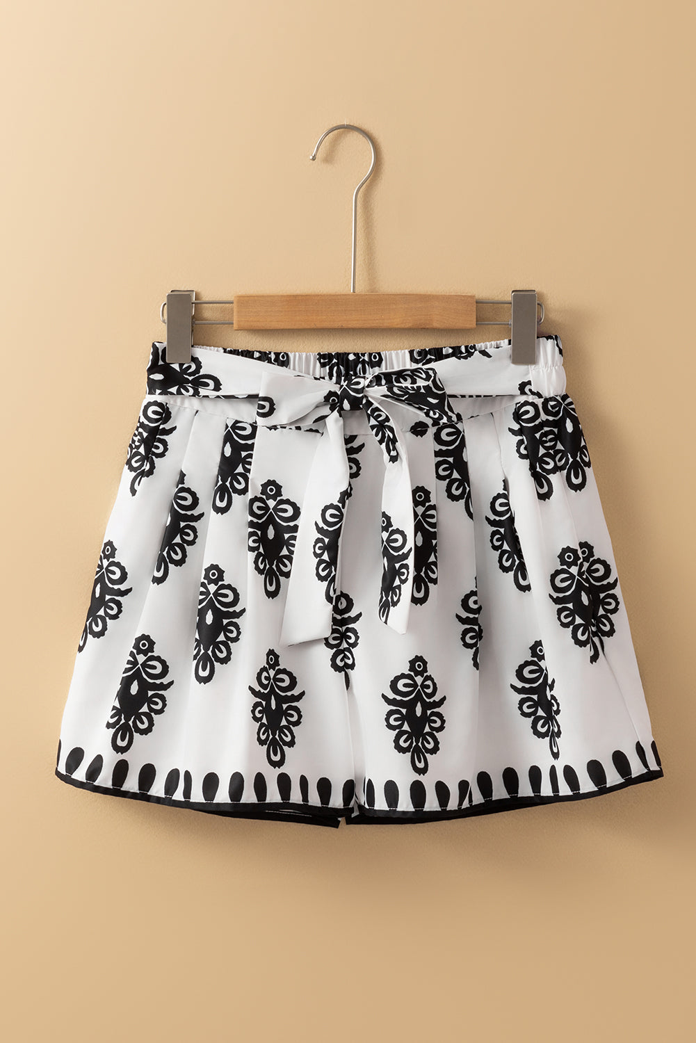 Black Tribal Geometric Print Belted High Waist Casual Shorts eAura