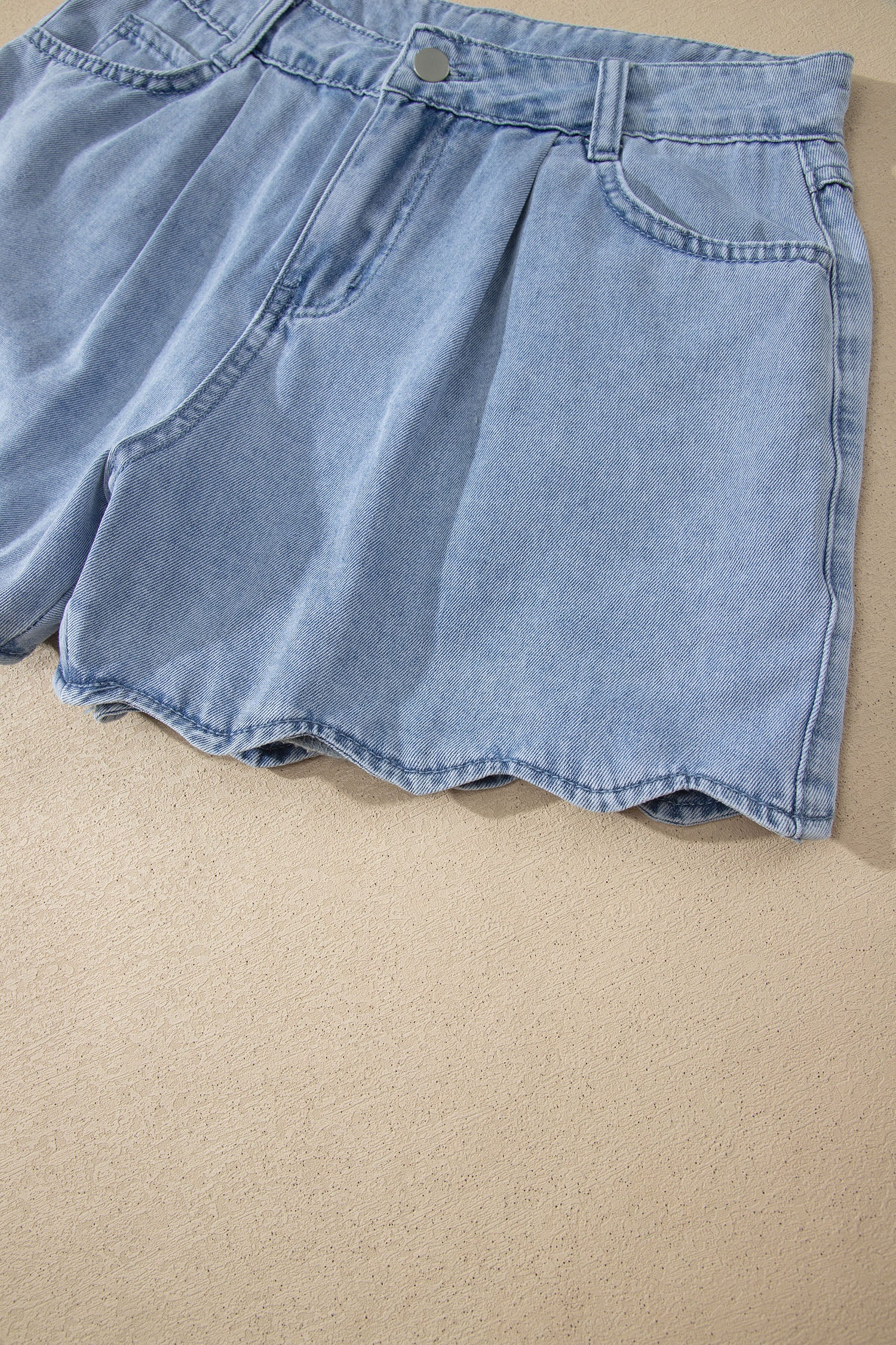 Myosotis Scalloped Hem Casual Denim Shorts