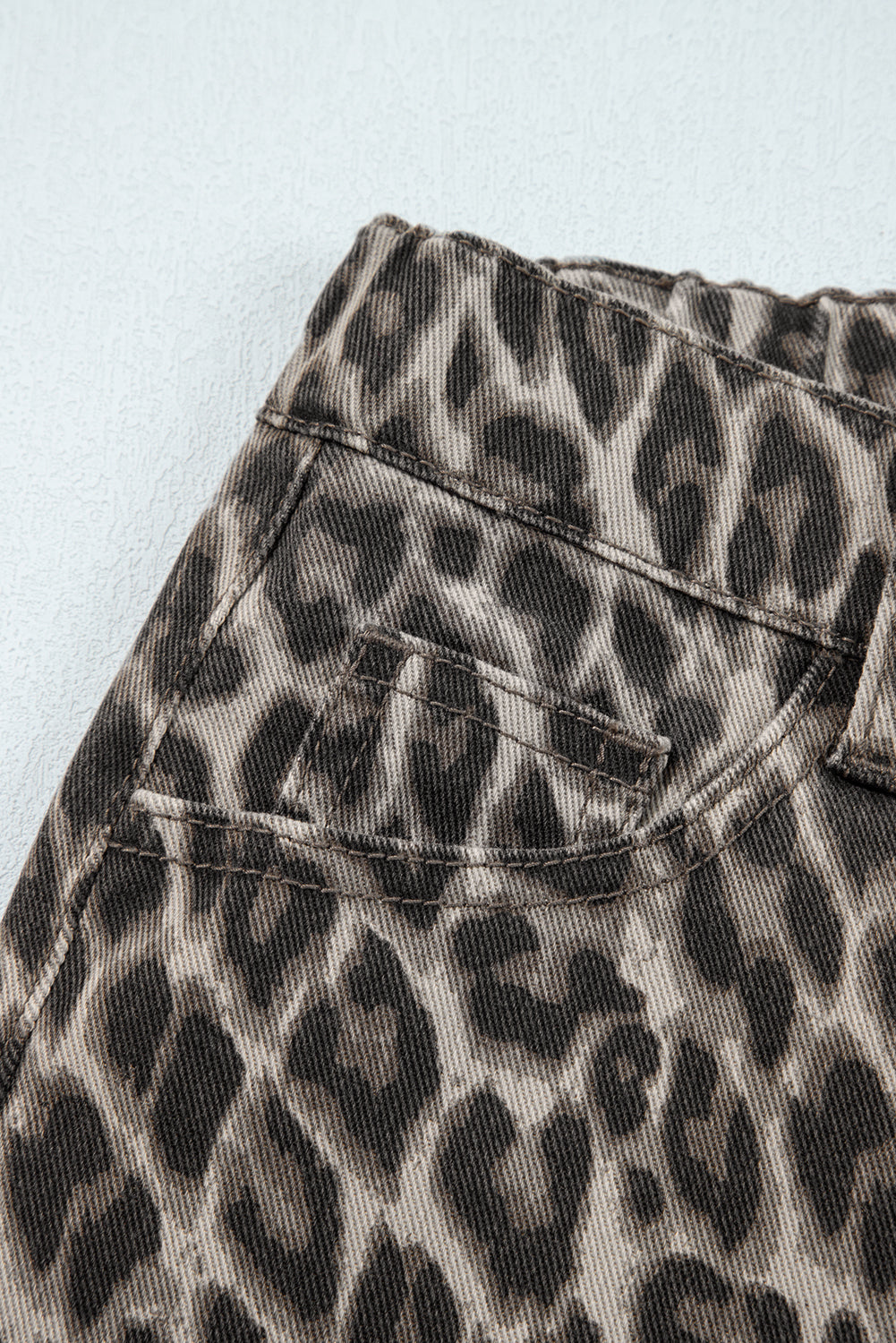 Leopard Straight Loose Leg Jeans - eAura