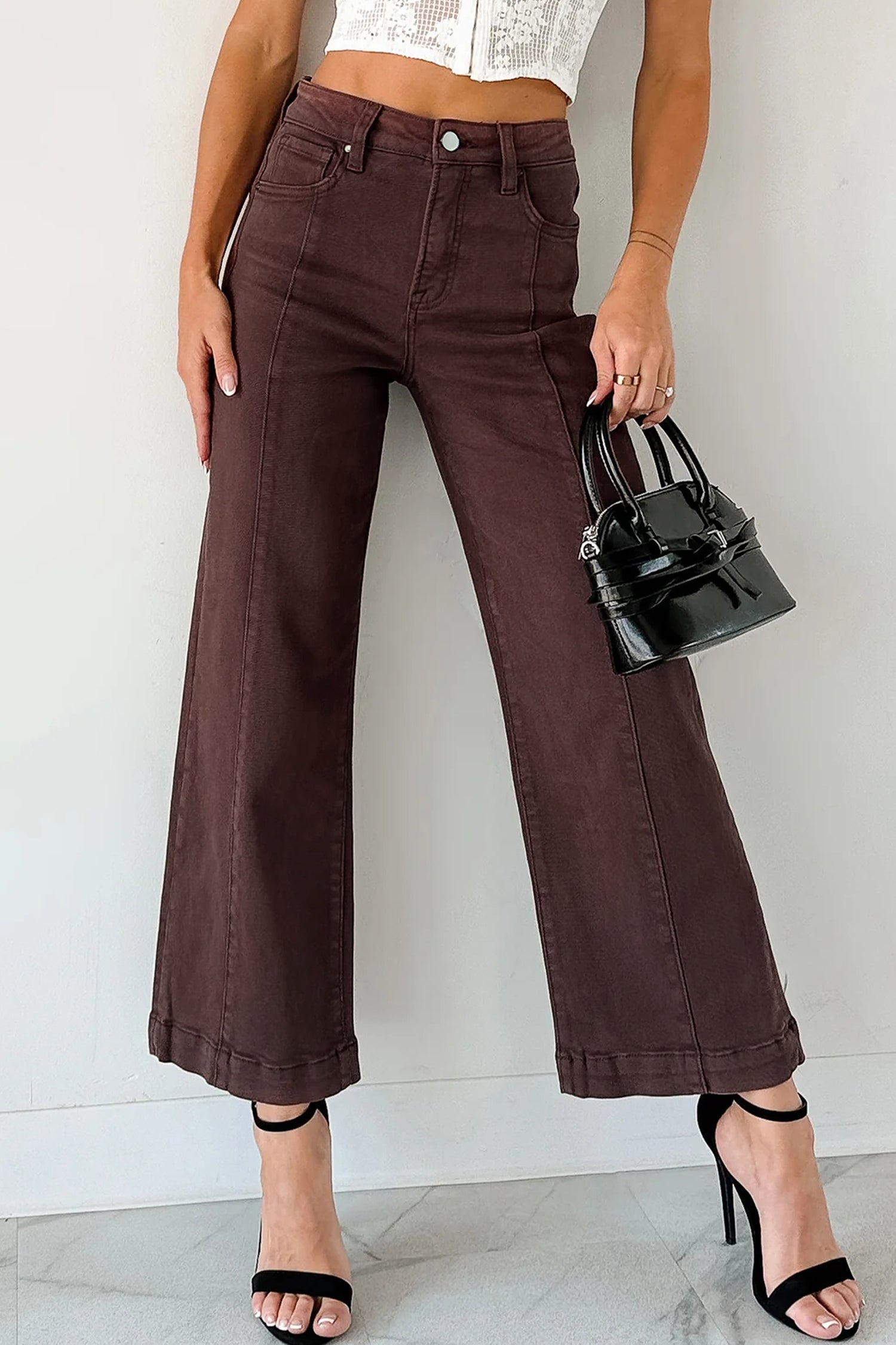 Seamed Center Wide Leg Cropped Jeans