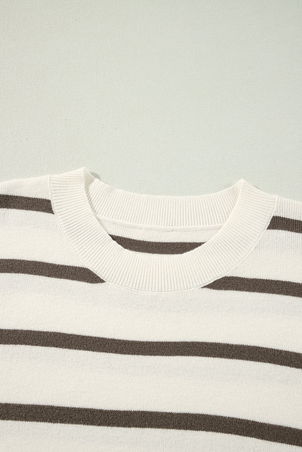 Side Slit Crew Neck Short Sleeve Sweater Tee