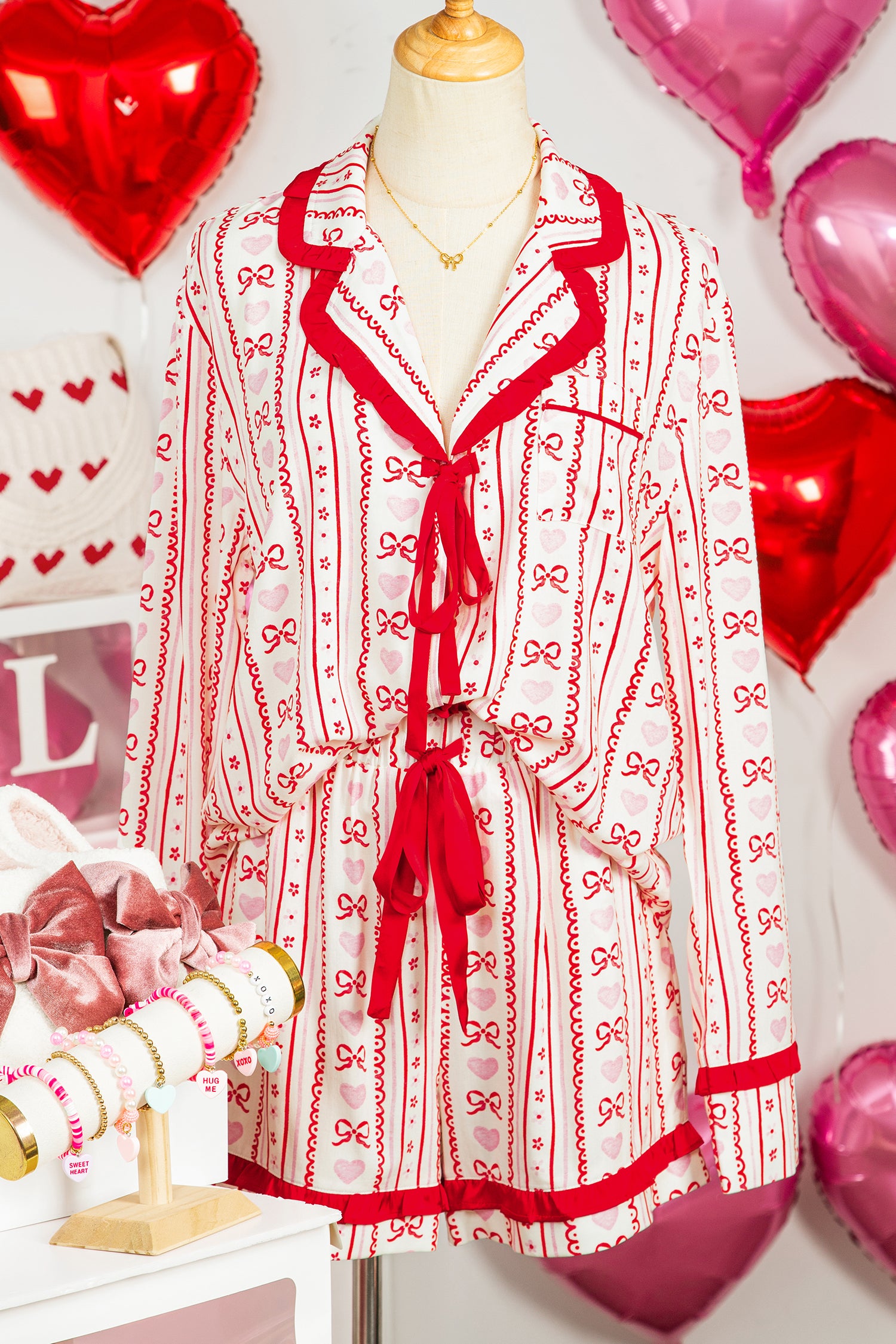 Sweet Floral Heart Bow Print Contrast Trim Long Sleeve Shirt Pajama Short Set – Red