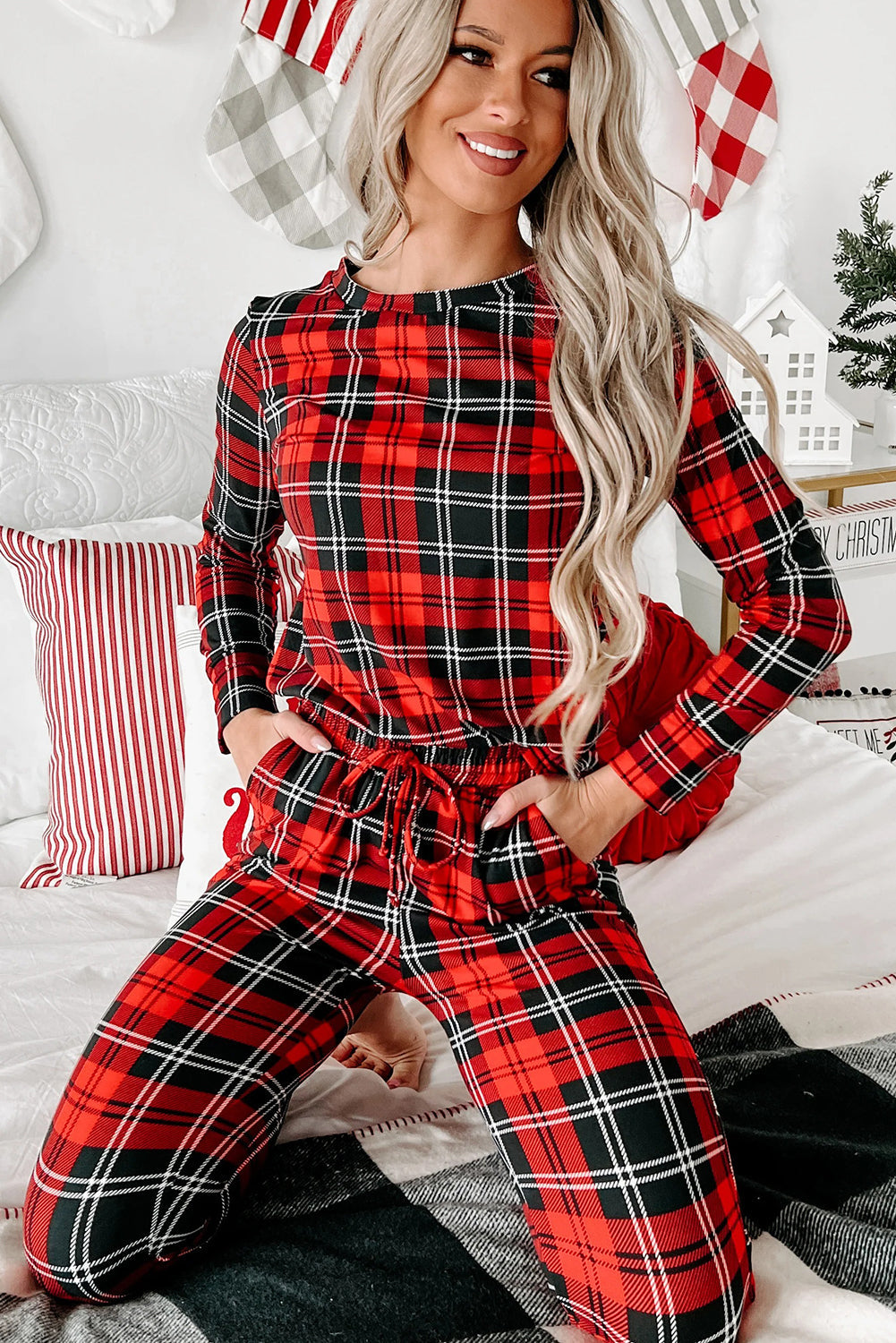 Festive Plaid Print Round Neck Long Sleeve and Bottoms Pyjamas - eAura