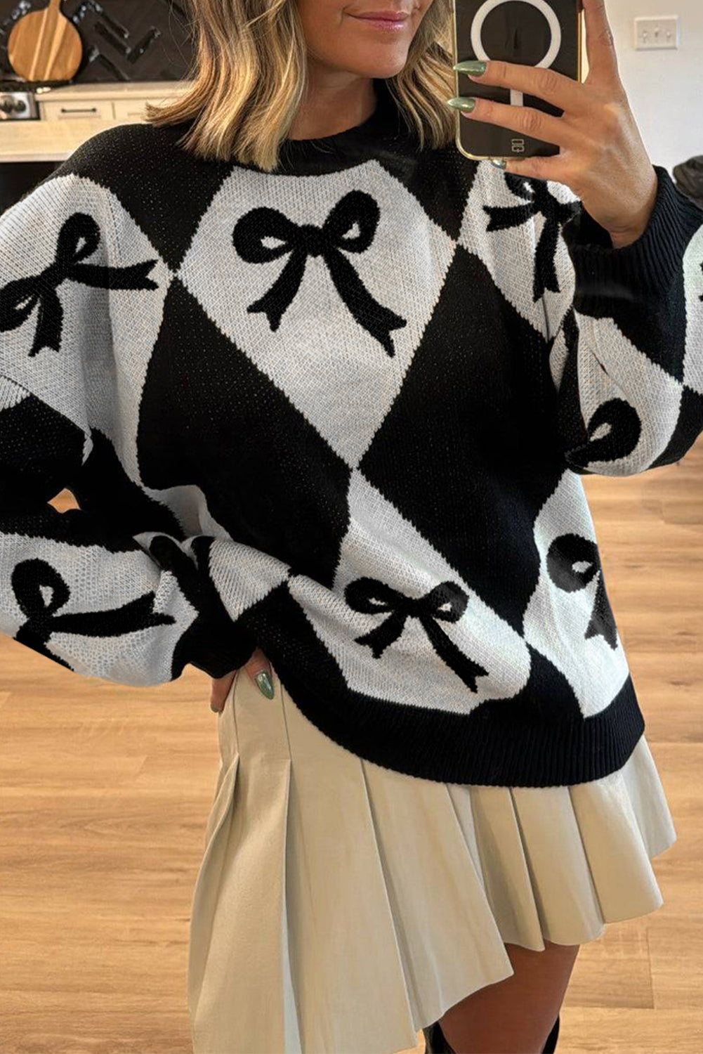 Black Bow Print 2-tone Rhombus Knit Loose Sweater eAura