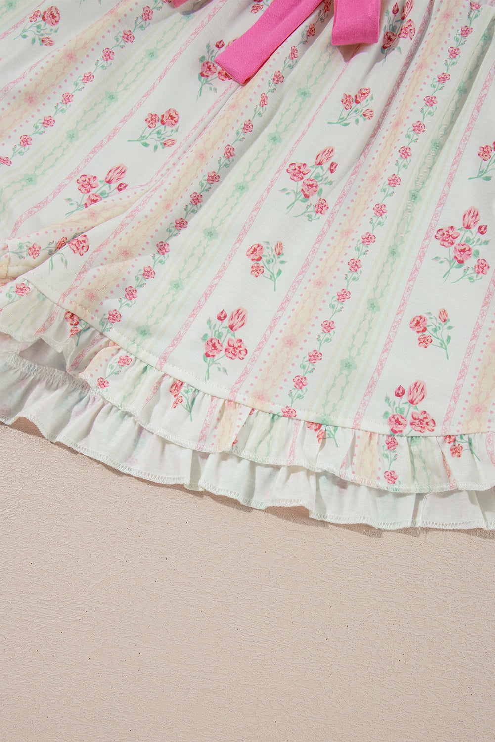 Beige Floral Print Contrast Pipping Short Pyjamas Set eAura