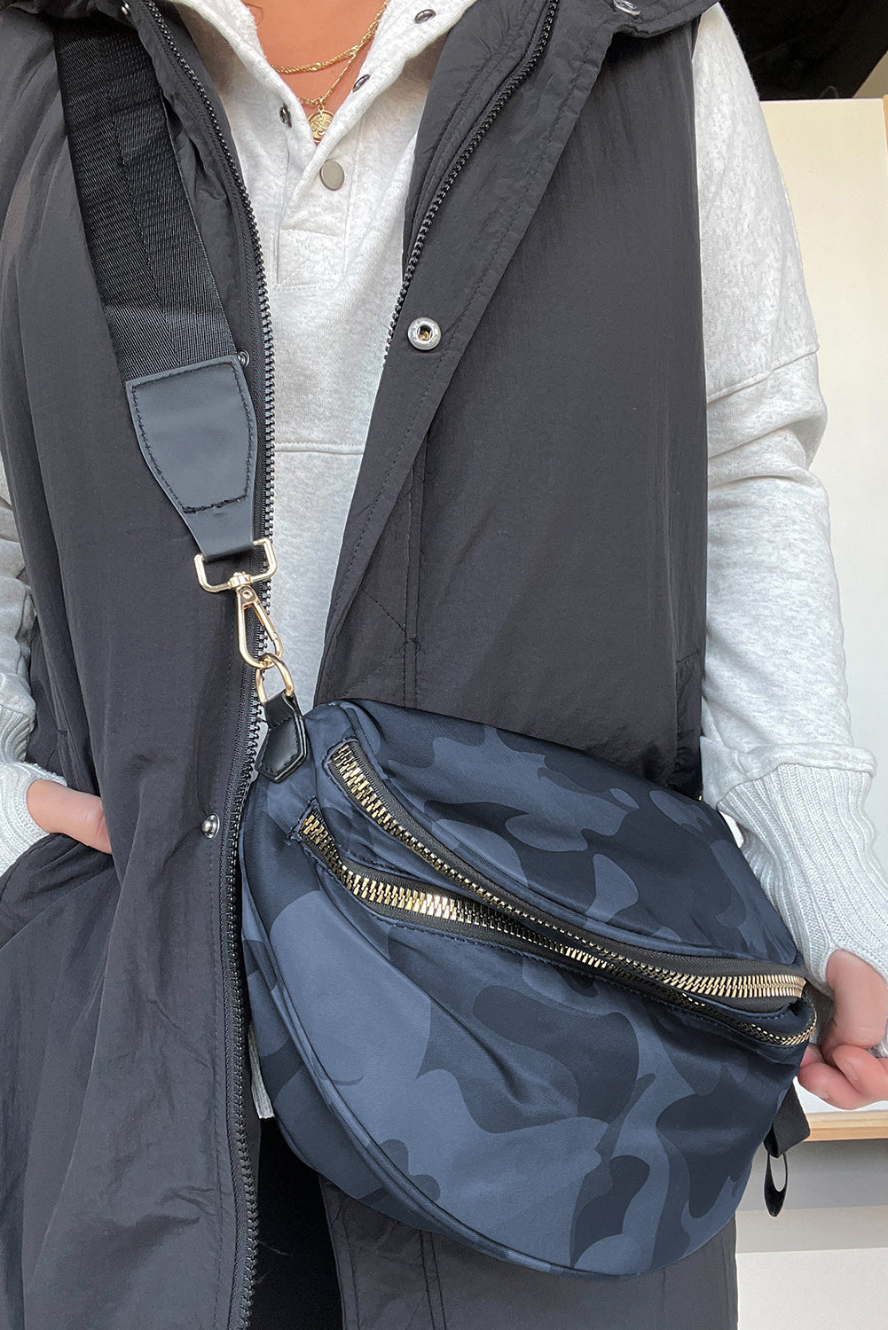 Black Camouflage Print Double Zipper Crossbody Bag