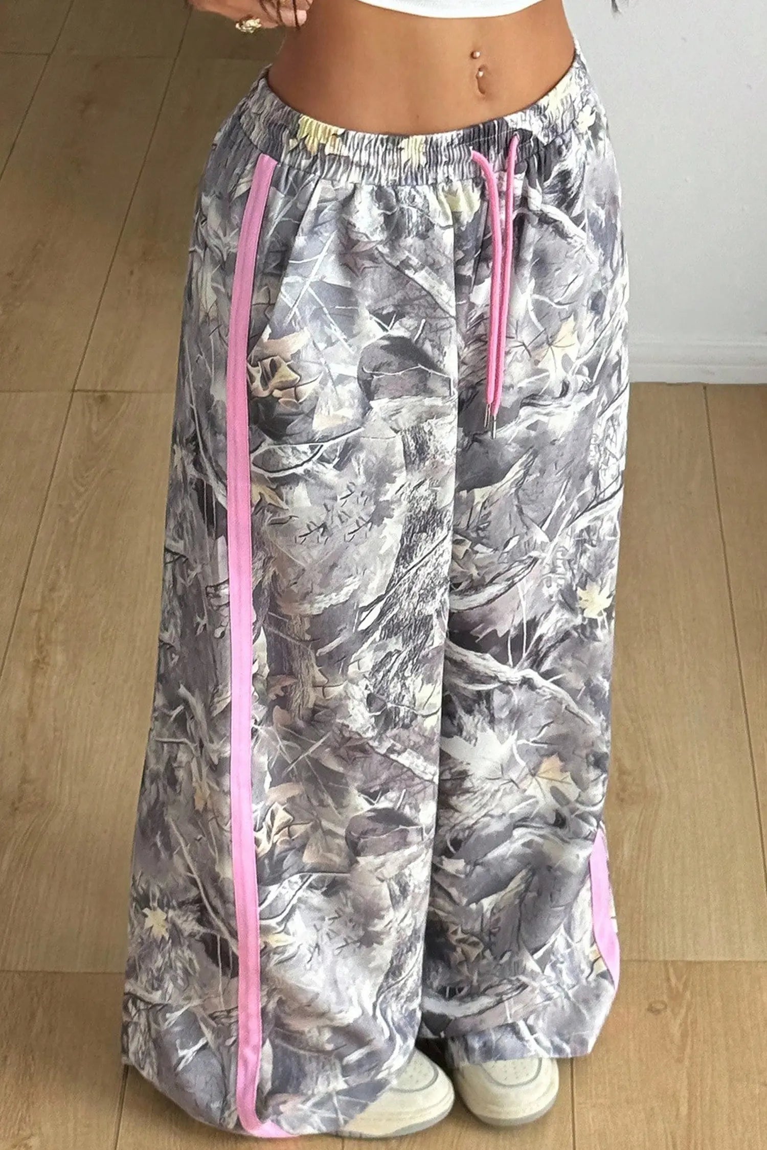 Gray Camo Woodland Print Color Block Detail Drawstring Wide Leg Sweatpants