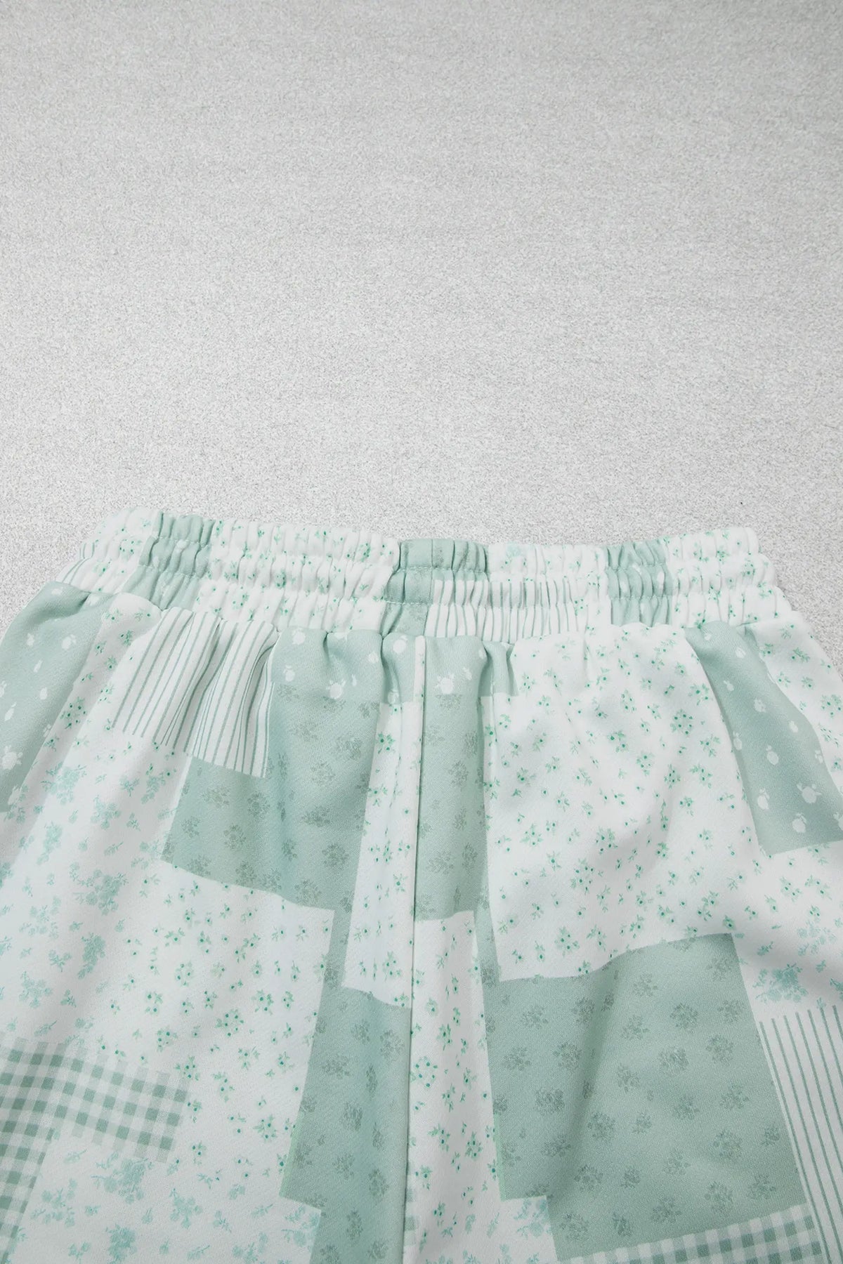 Sky Blue Patchwork Floral Print Drop Shoulder Baggy Pullover Drawstring Shorts Set – Light Blue