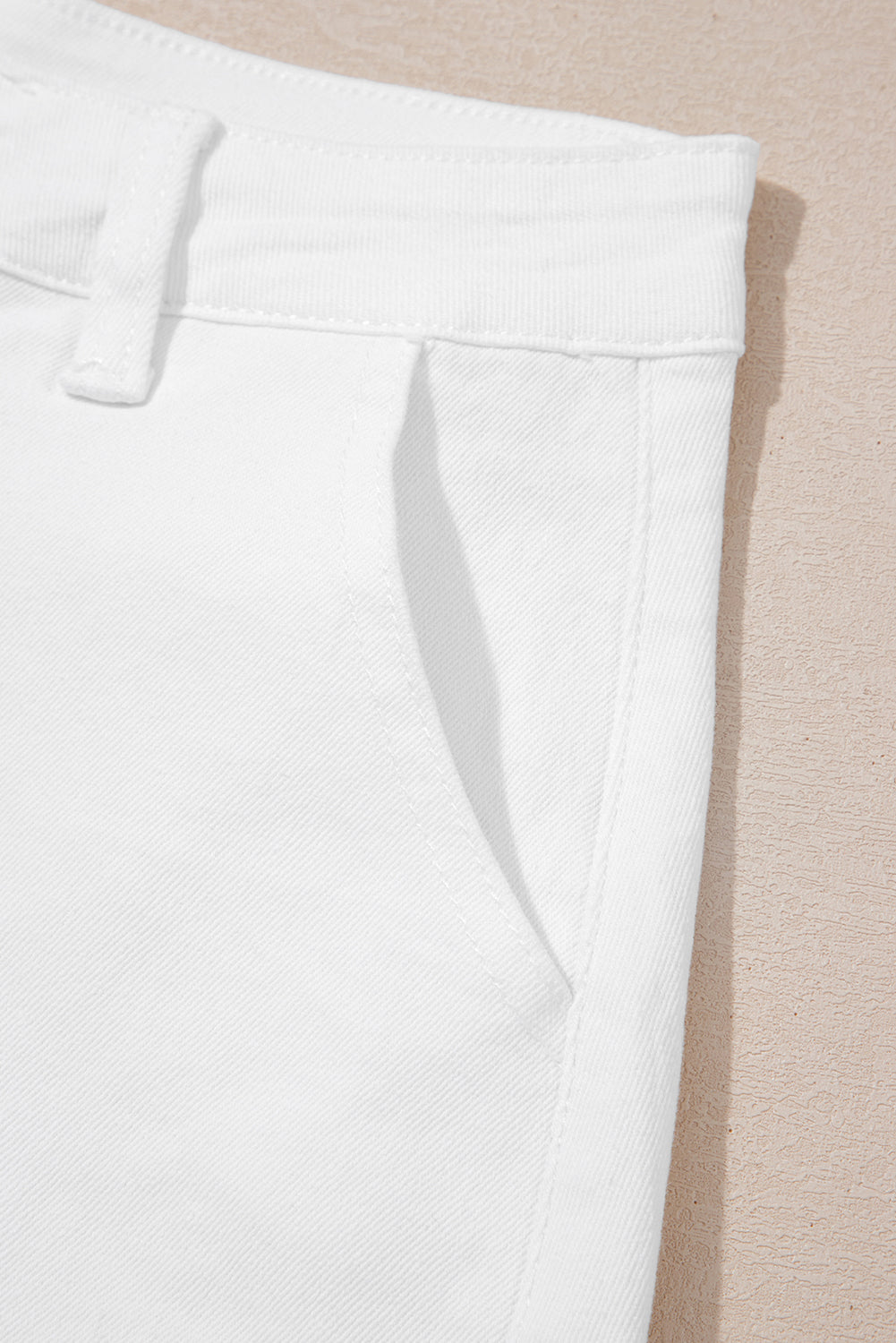 White Scalloped Hemline Acid Wash High Waist Denim Shorts eAura