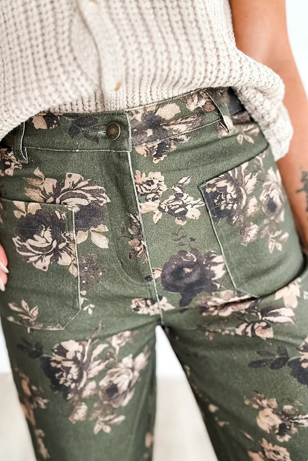 Green Vintage Floral Print Square Patch Pocket Raw Hem Shift Jeans