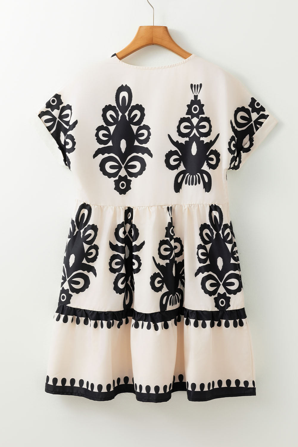 Black Vintage Print V Neck High Waist Short Sleeve Dress eAura