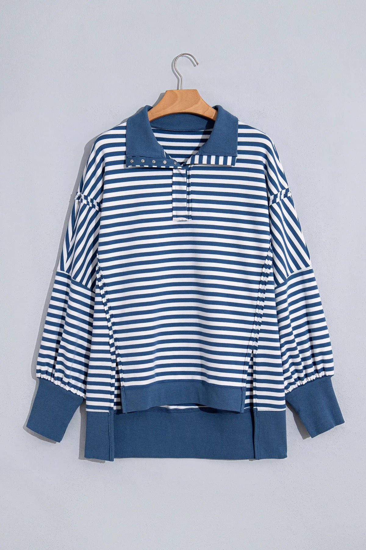 Colour Block Trim Raw Seam Split Hem Loose Pullover Sweatshirt – Blue Stripe