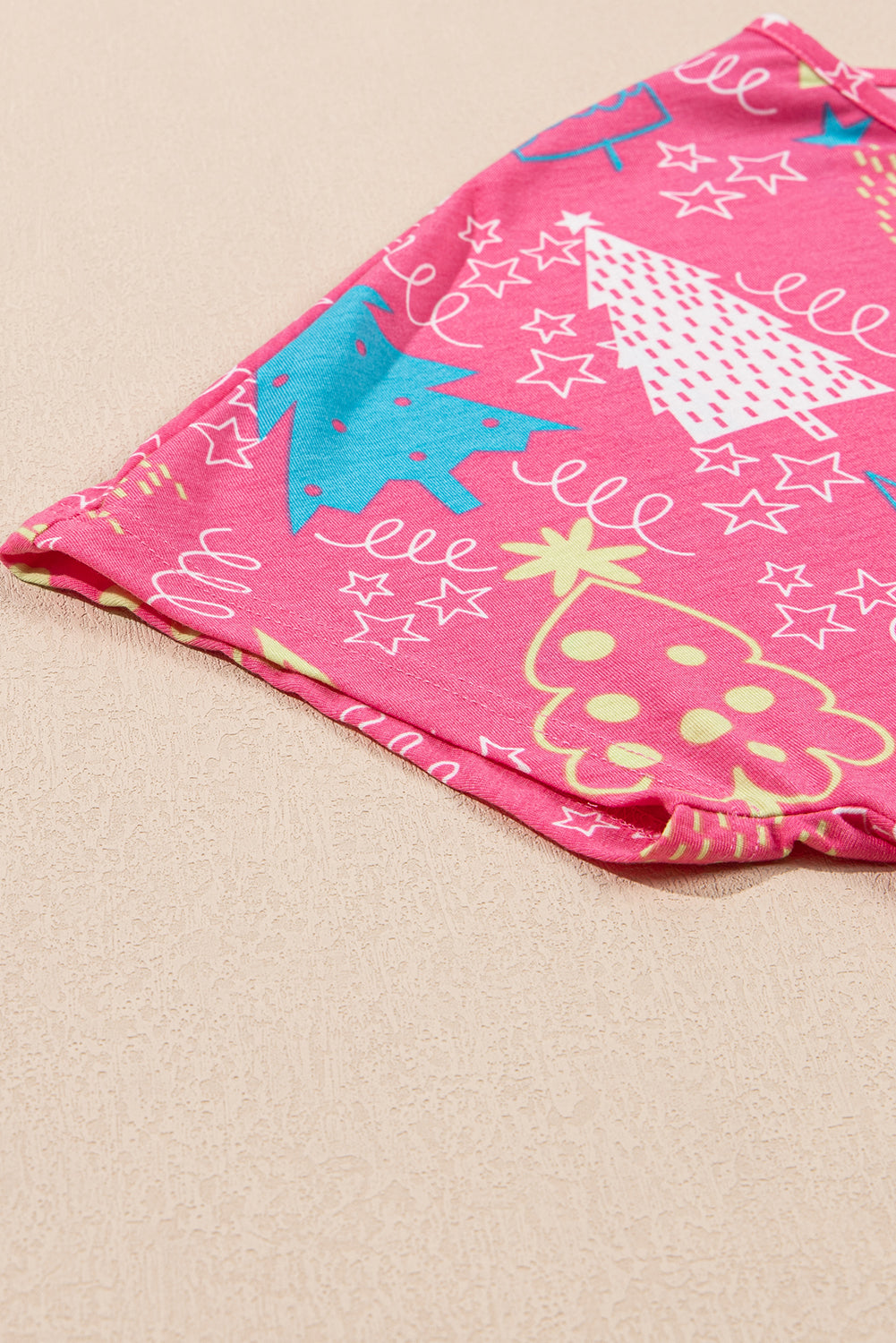 Christmas Tree Print Tee and Pants Pyjama Set - eAura