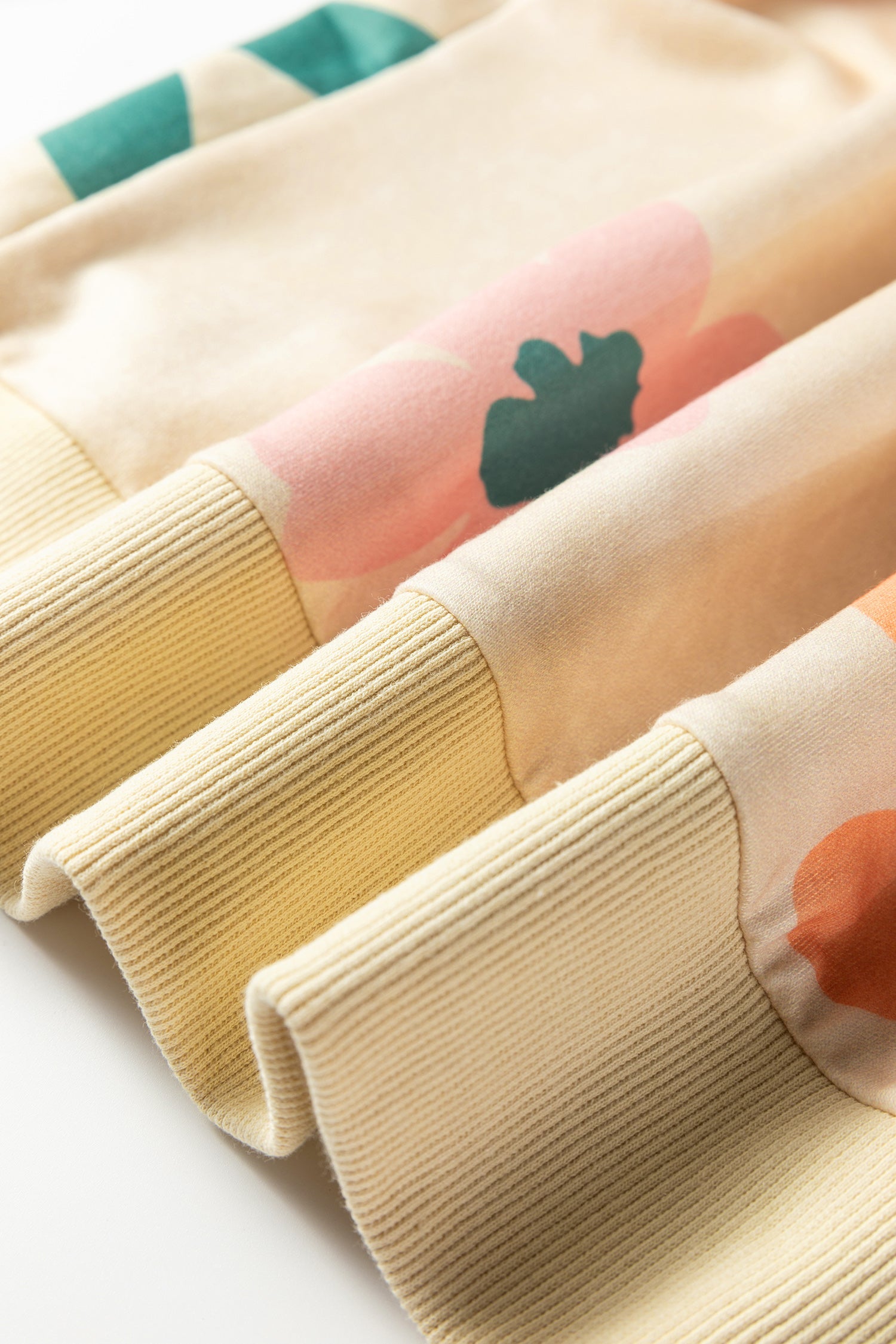 Mineral Washed French Terry Flower Print Sweatshirt - eAura