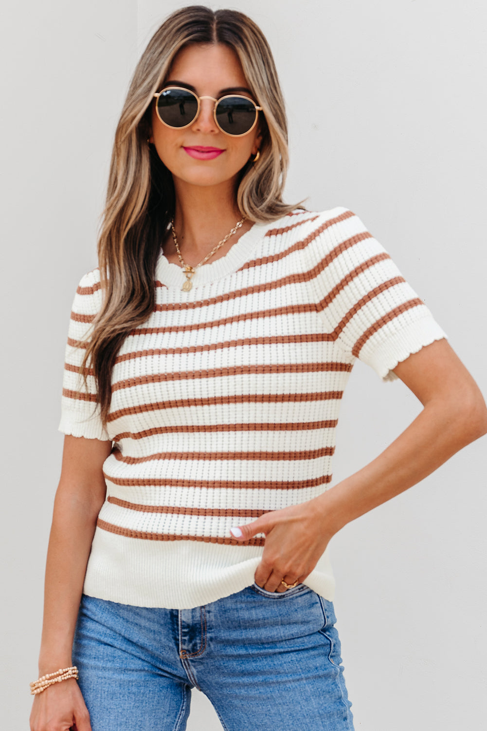 Khaki Stripe Scalloped Round Neck Short Sleeve Sweater eAura