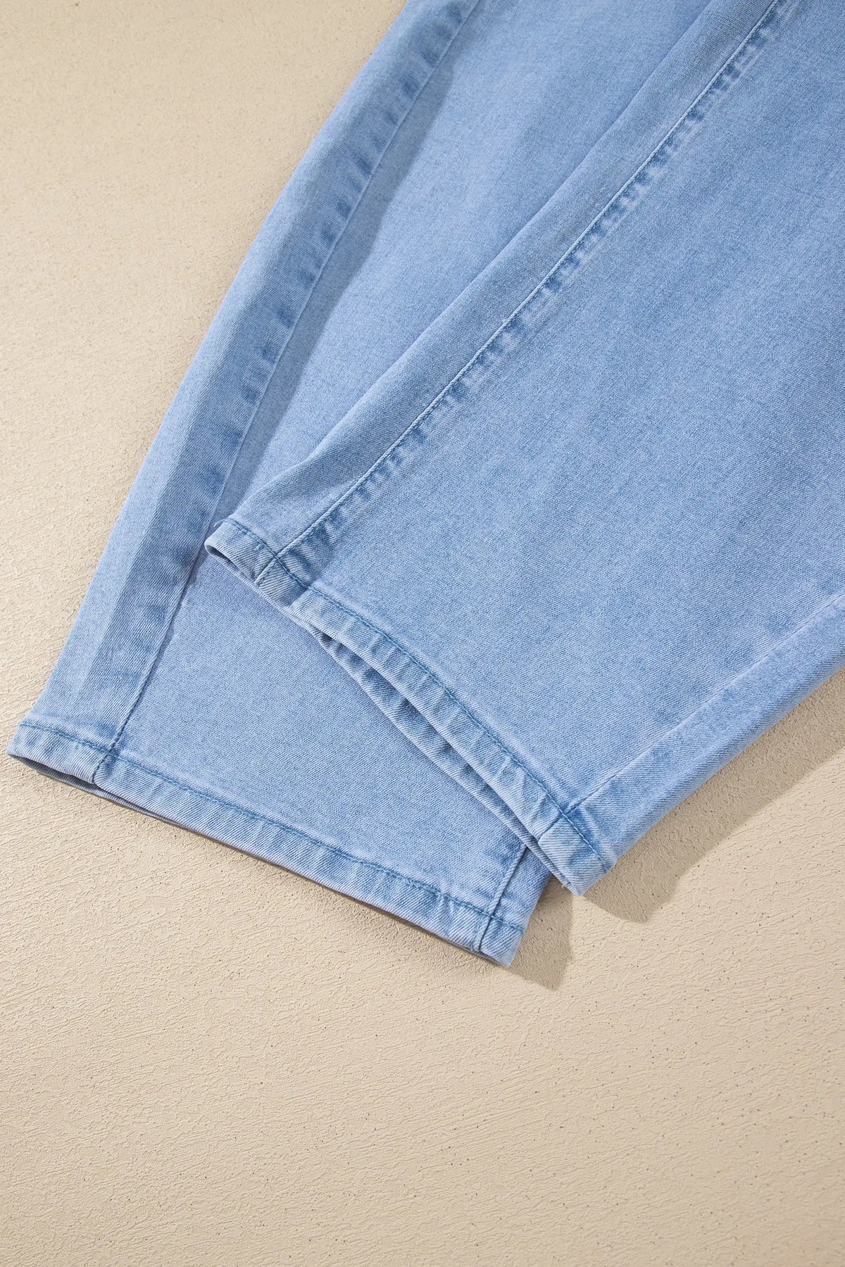 Solid Colour Square Patch Pocket Ankle-length Barrel Jeans – Beau Blue