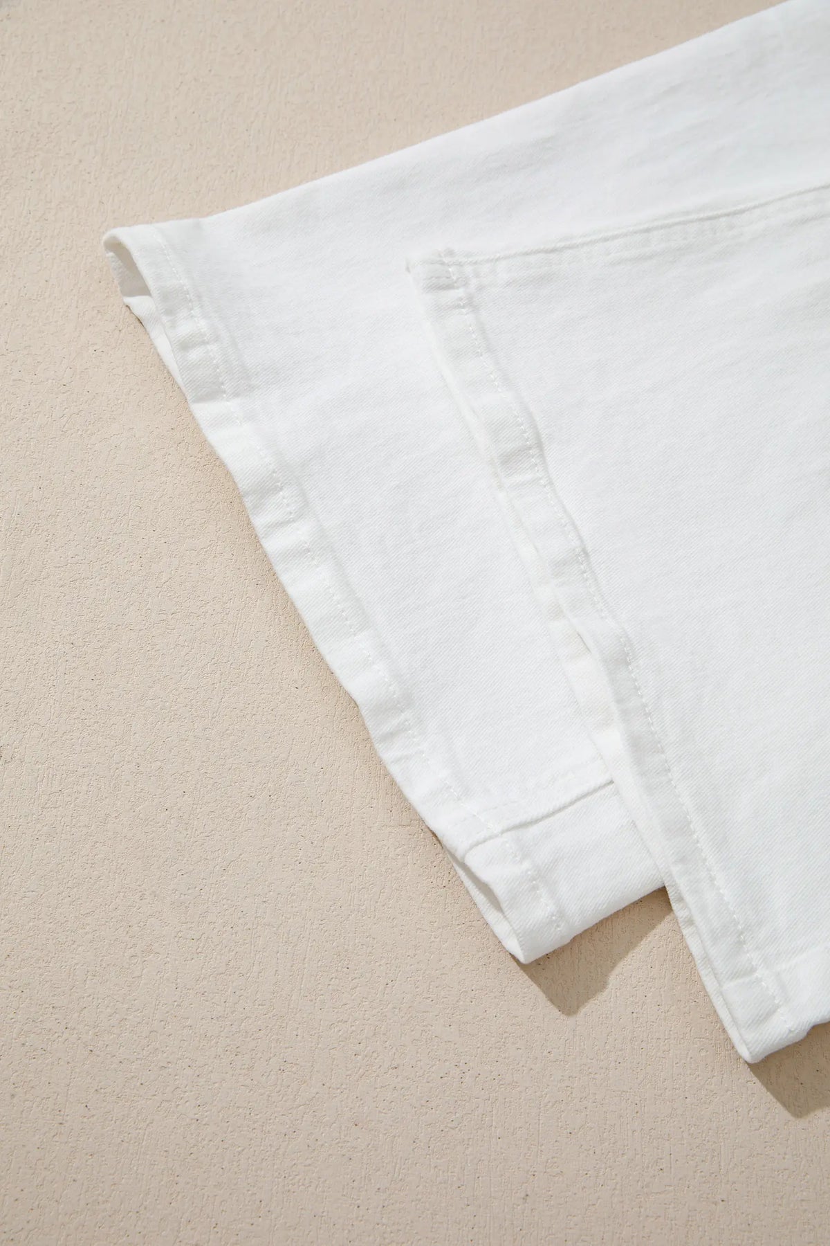 Solid Colour Loose Casual Jeans – White