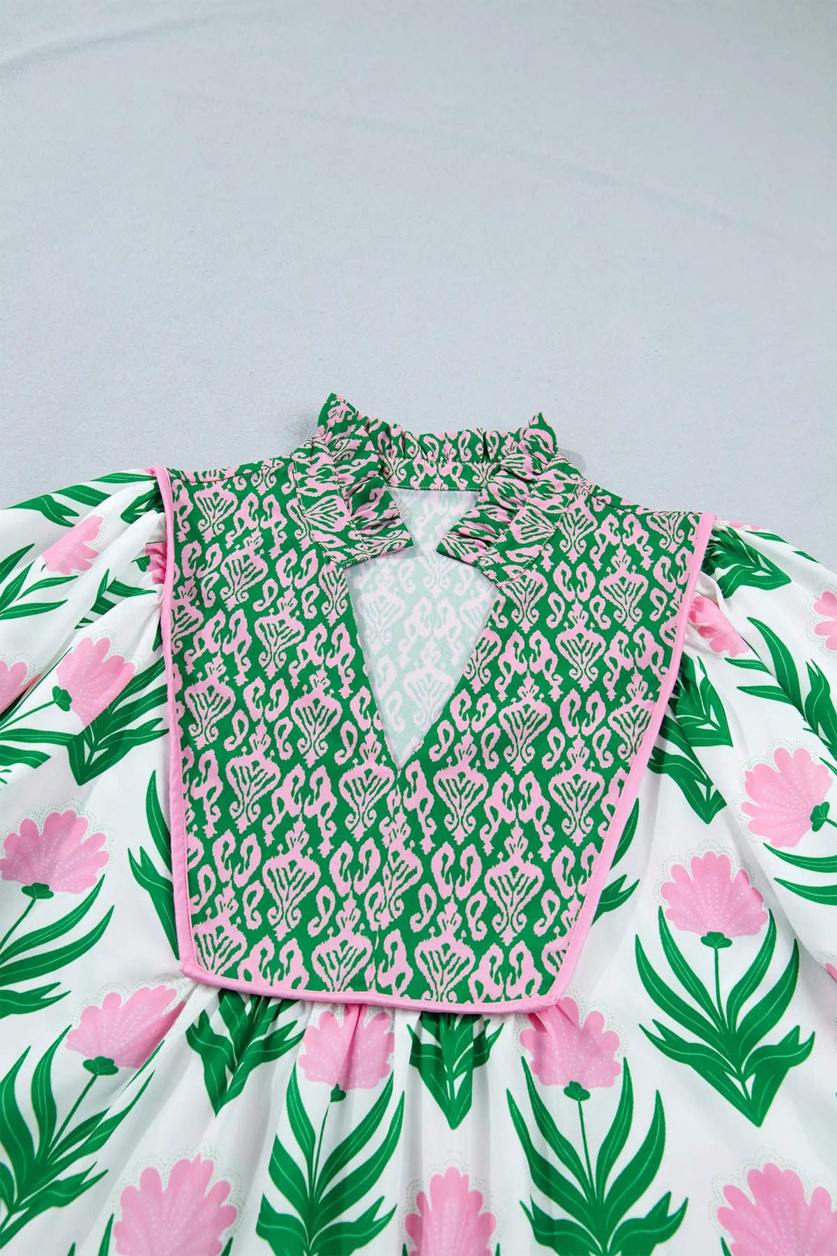 Floral Print Puff Sleeve Contrast Bordered V Neck Blouse – Multicolour