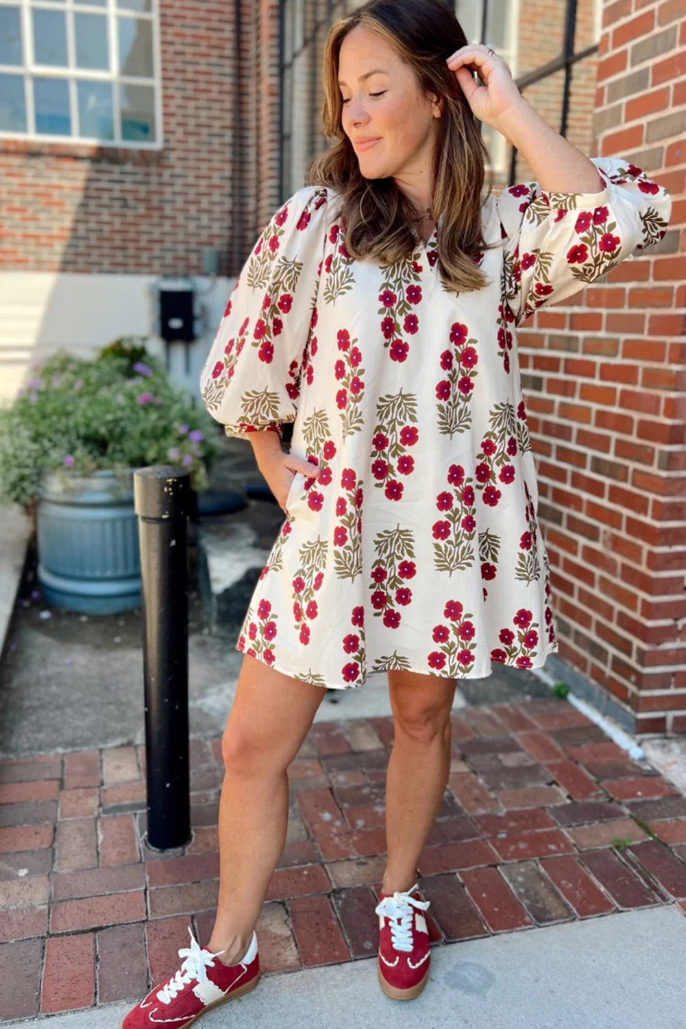 White Floral Print V-Neck 3/4 Sleeve Loose Mini Dress