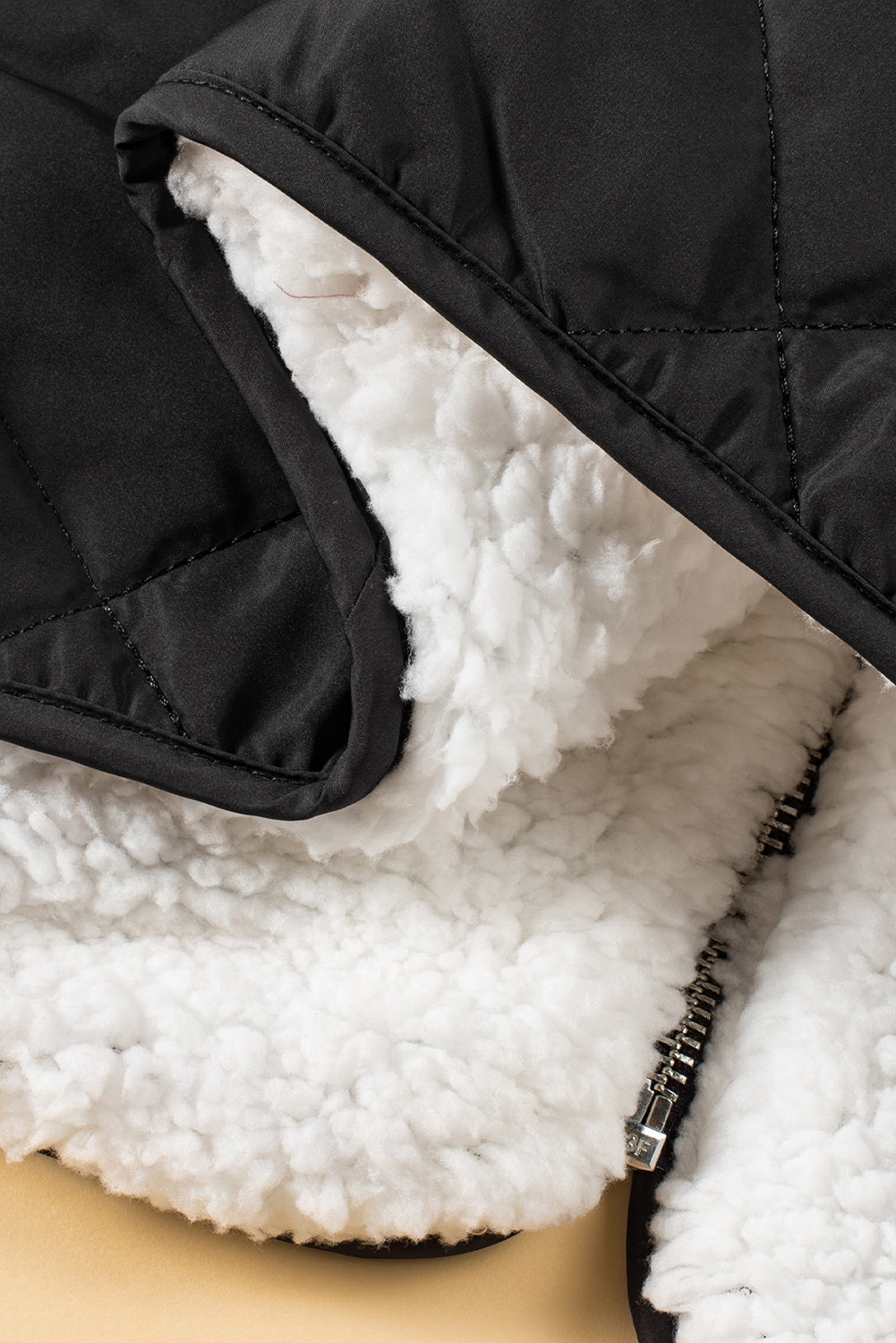 Black Fleece Lined Quilted Zip up Gilet Beagle Boutique Fashion Outlet