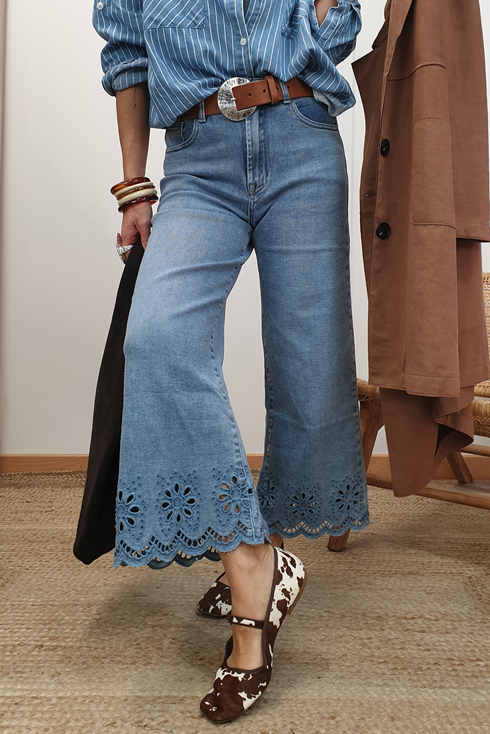 Embroidered Cropped Wide Leg High Waist Jeans - eAura