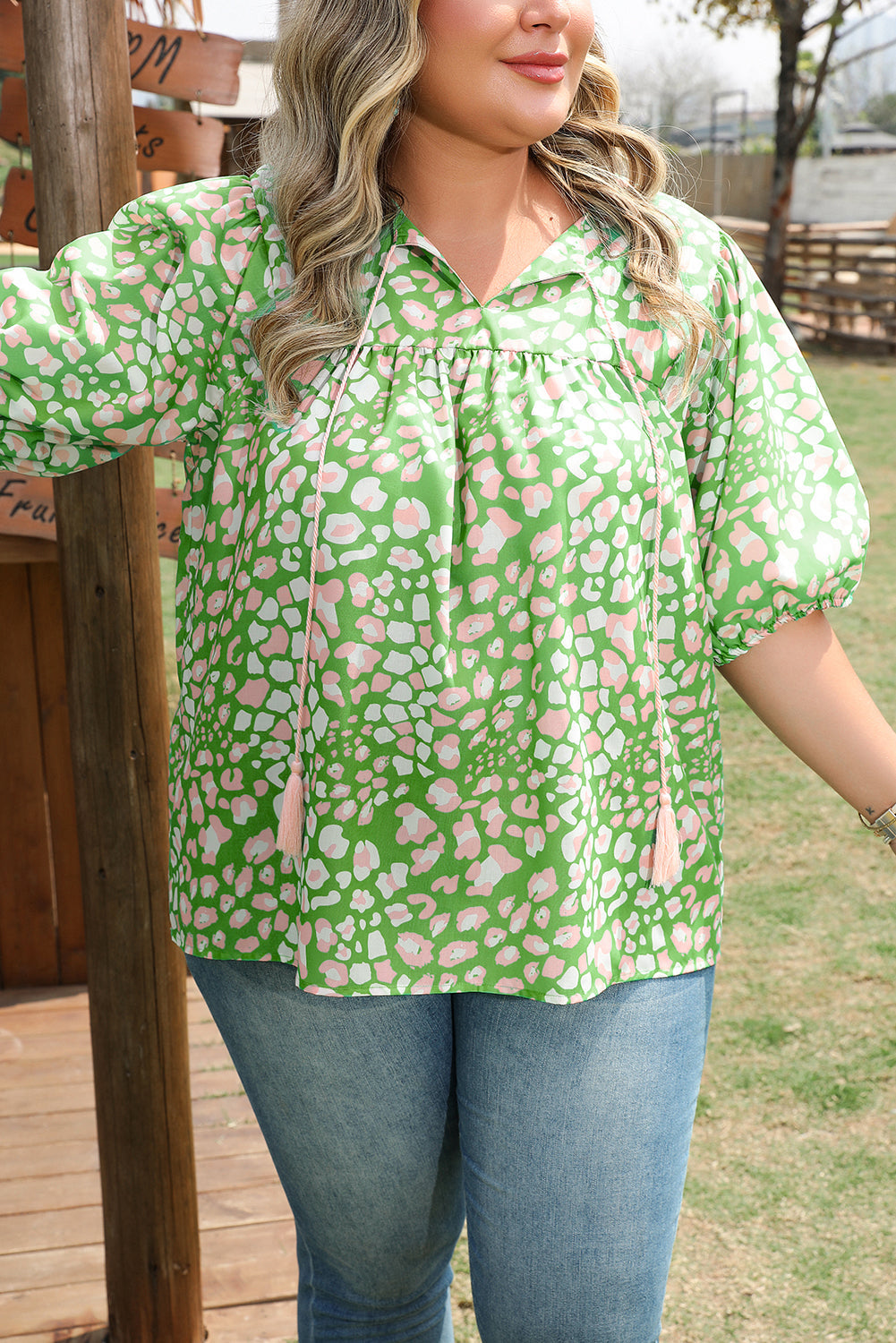 Green Plus Size Floral Tassel Tie Split Neck Puff Sleeve Blouse BB Fashion Outlet