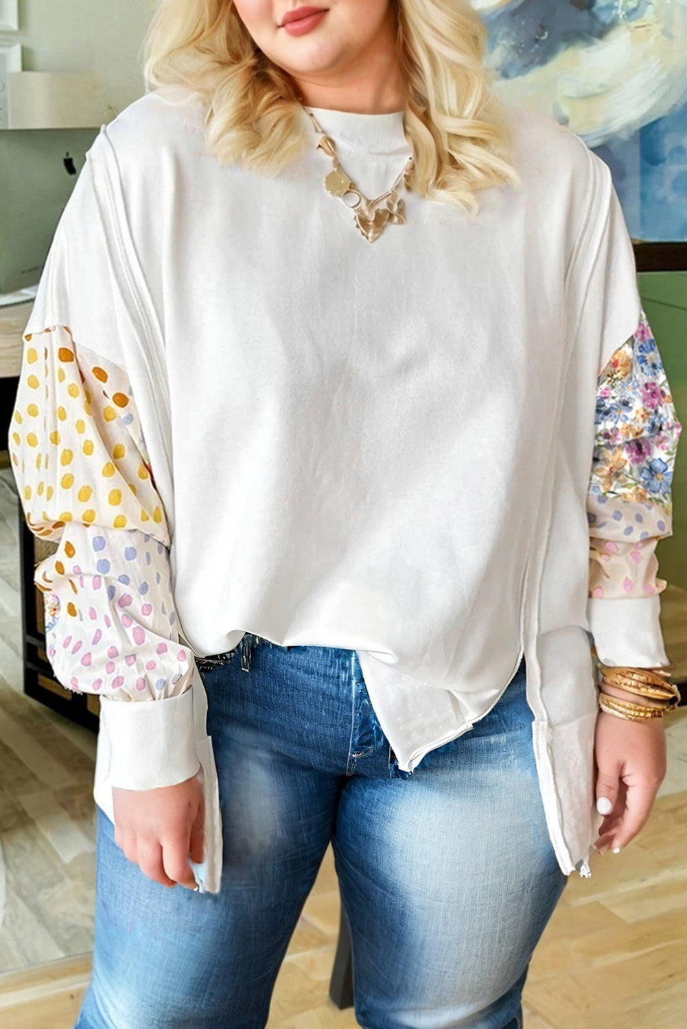 Plus Size Exposed Seam Detail Contrast Dot Floral Patchwork Sleeve Sweatshirt