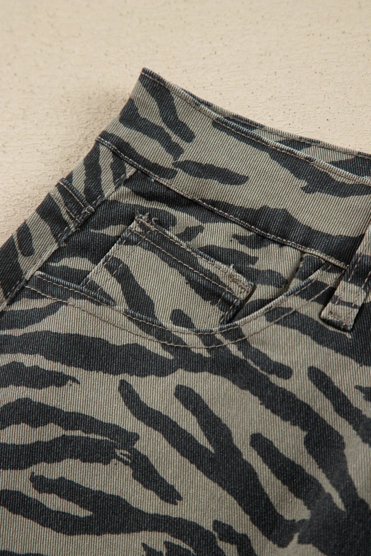 Leopard Print Side Split Frayed Hem Denim Midi Skirt