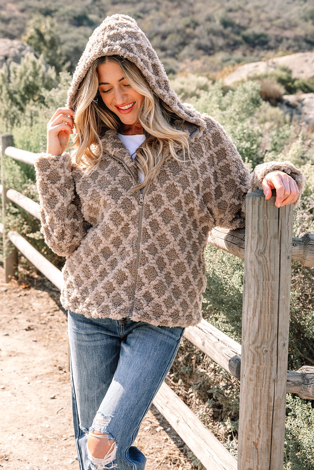 Sherpa Diamond Pattern Zip-Up Side Pocket Hooded Jacket - eAura