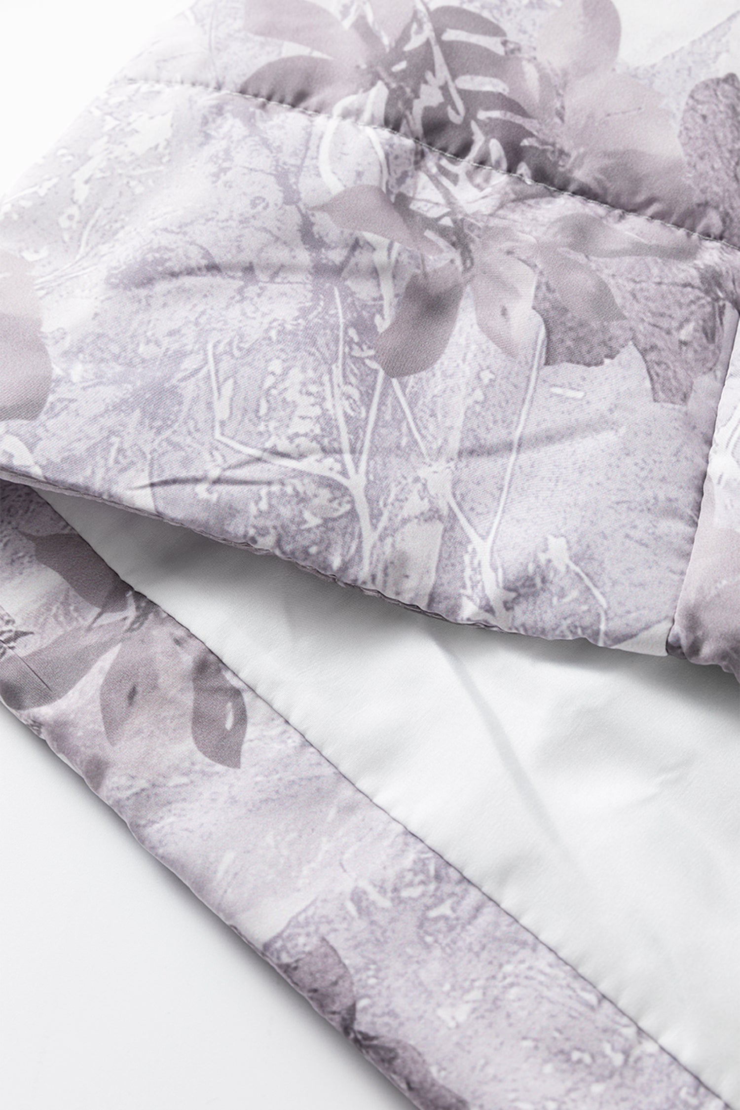 Camo Leaf Print Winter Puffer Vest - Outerwear/Vests