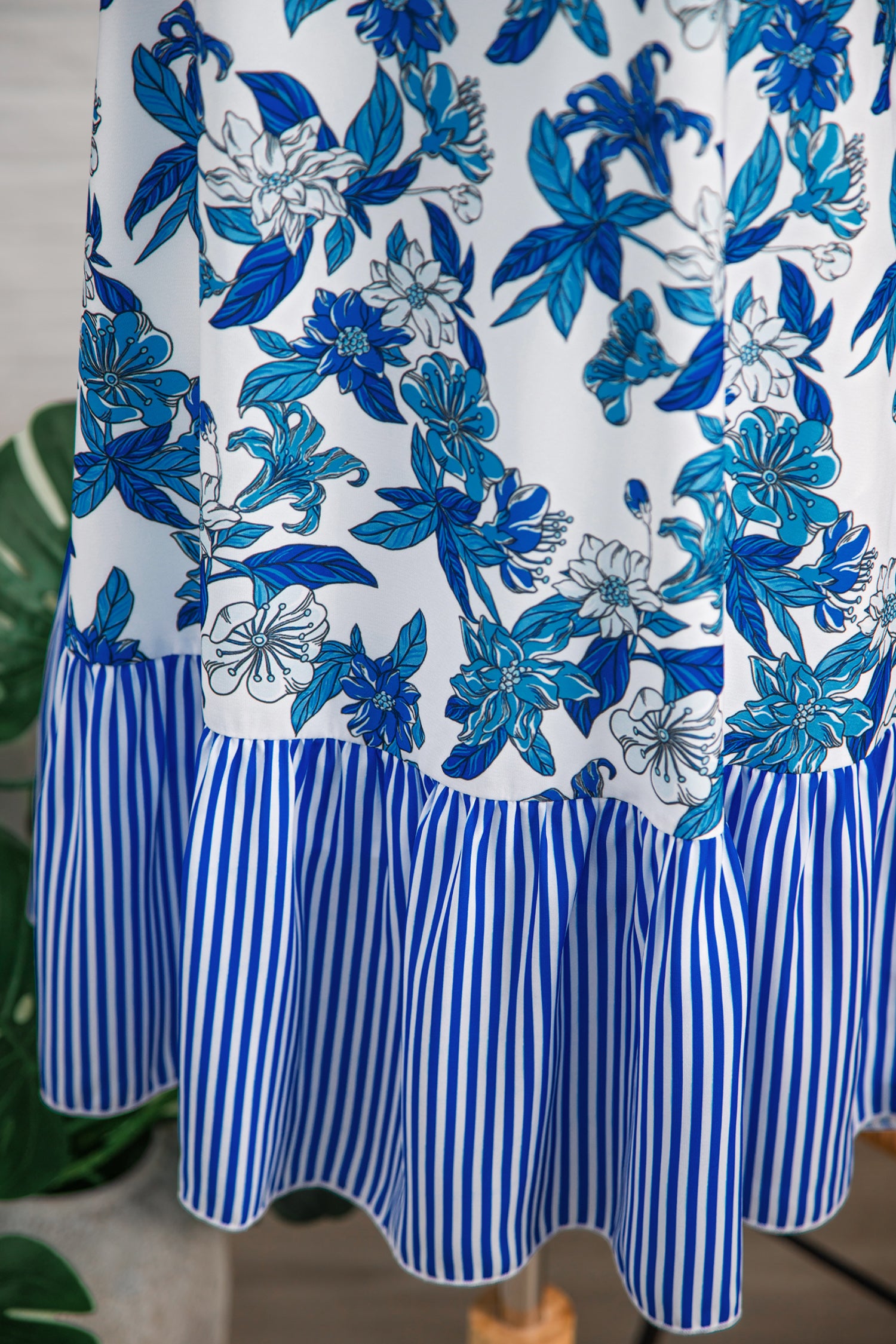 Floral Print Sleeveless Striped Ruffle Hem Patchwork Dress