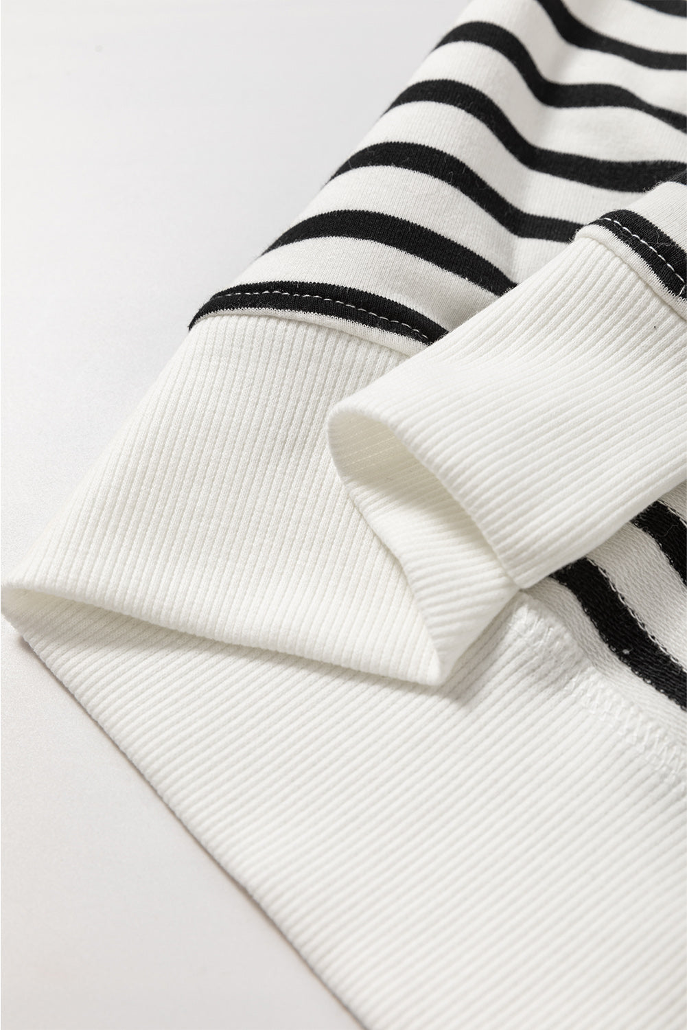 Black Stripe Raglan Sleeve Side Slits Loose Sweatshirt eAura