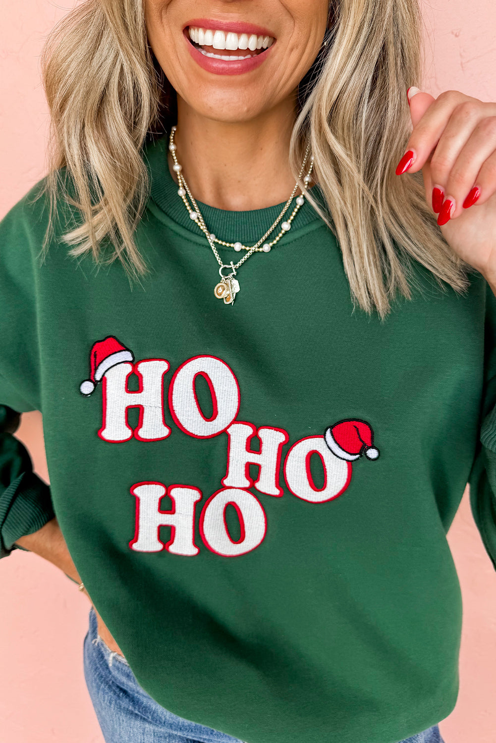 Embroidered Letter Graphic Christmas Sweatshirt - eAura
