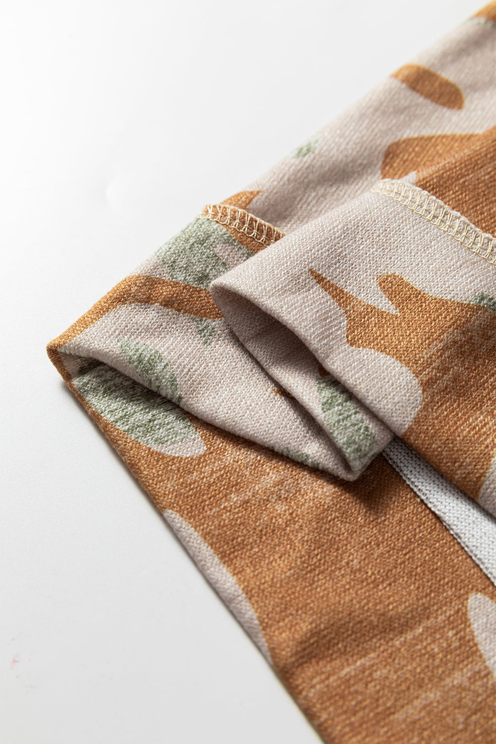 Retro Camouflage Print Exposed Seam Patchwork Drop Shoulder Sweatshirt - eAura