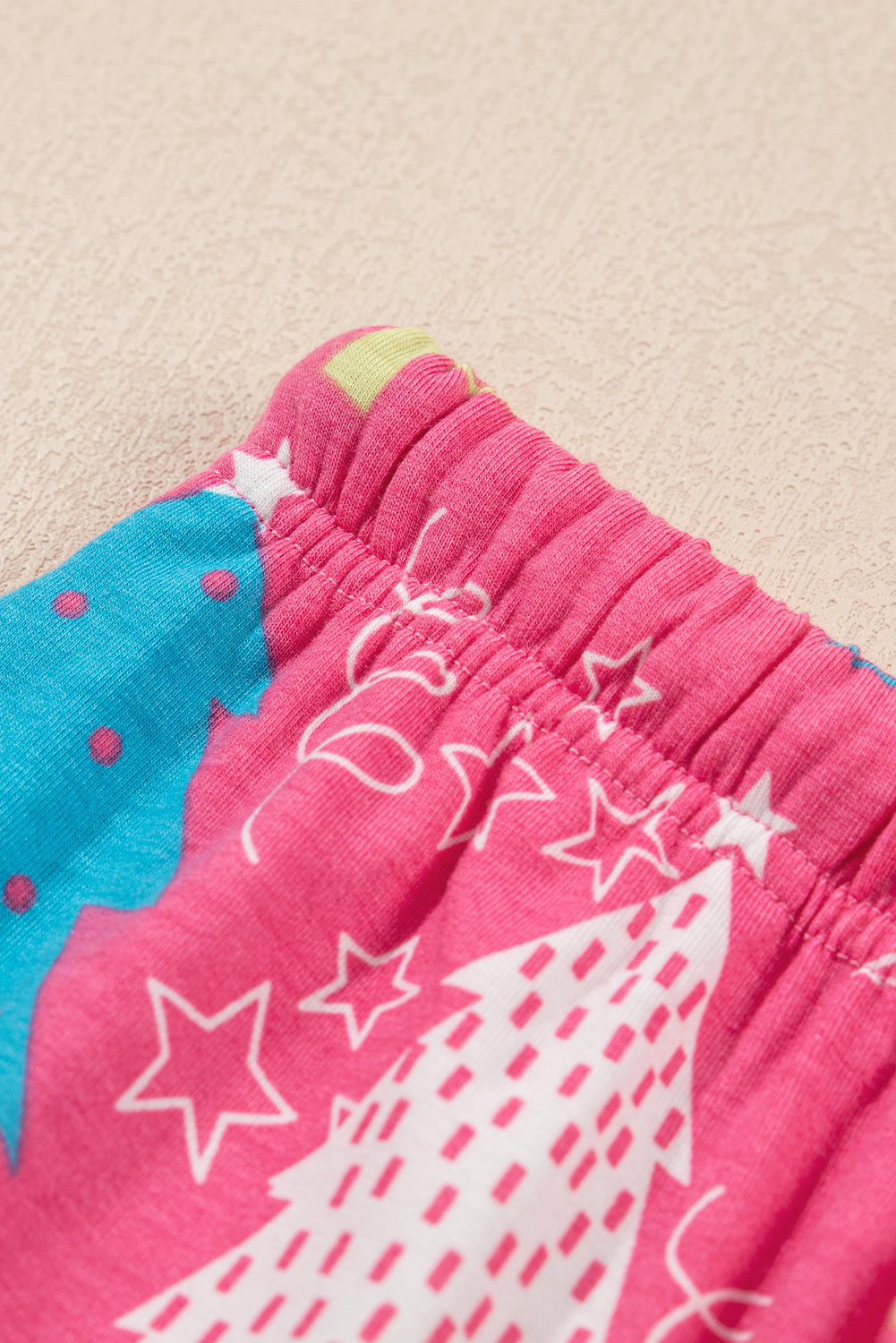 Christmas Tree Print Tee and Pants Pyjama Set - eAura