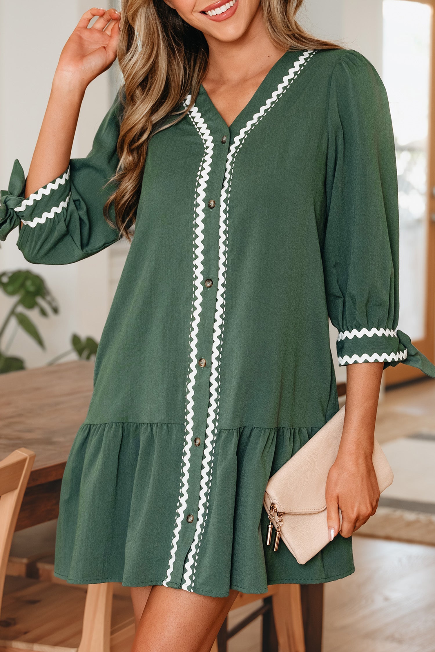 Contrast Ricrac Trim Button V-Neck Knotted Bracelet Sleeve Shift Dress - Dresses/Mini Dresses